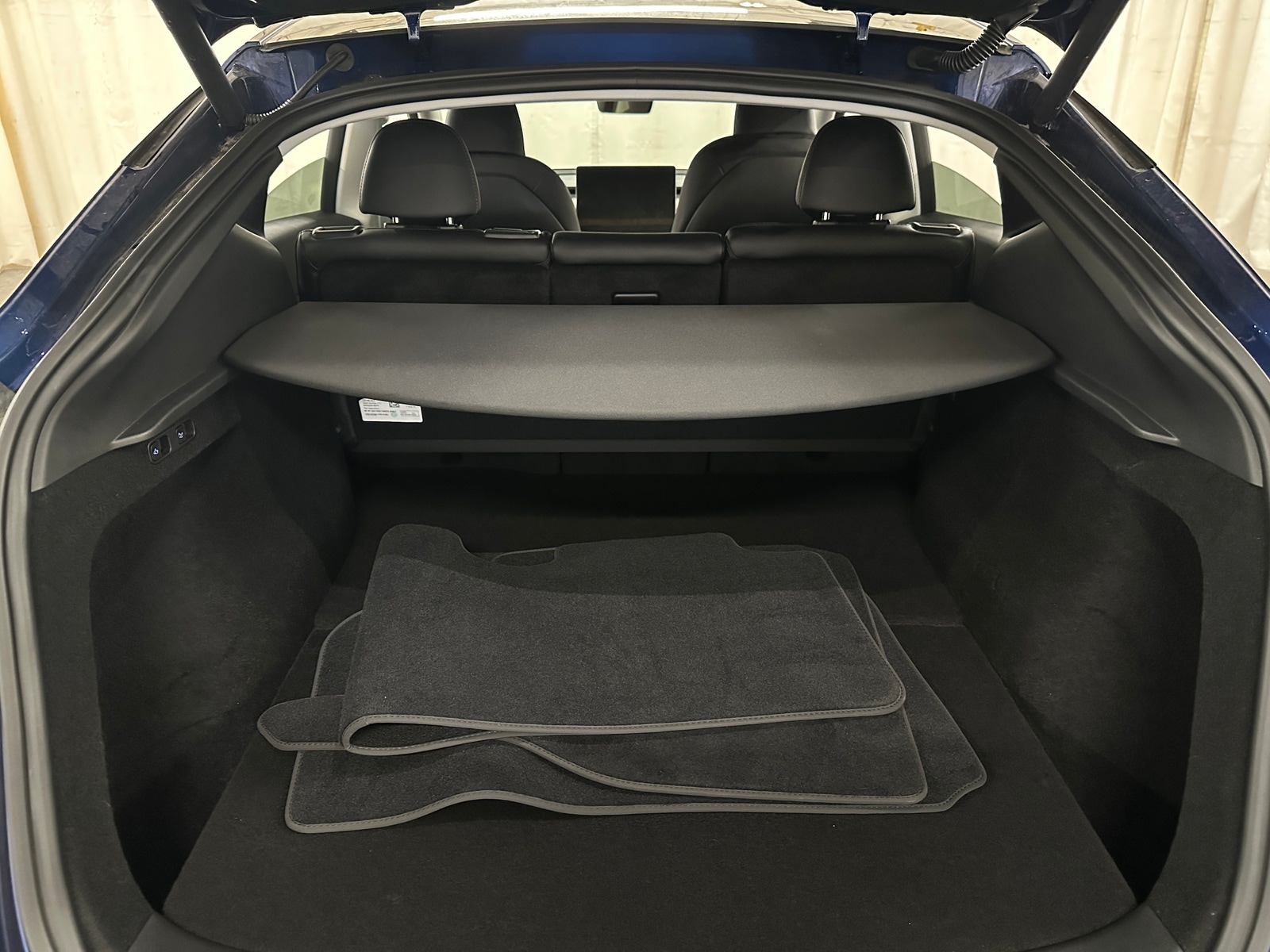 Thumbnail: 2023 Tesla Model Y - 6
