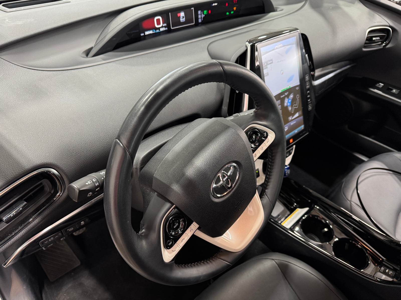 Thumbnail: 2017 Toyota Prius Prime - 3