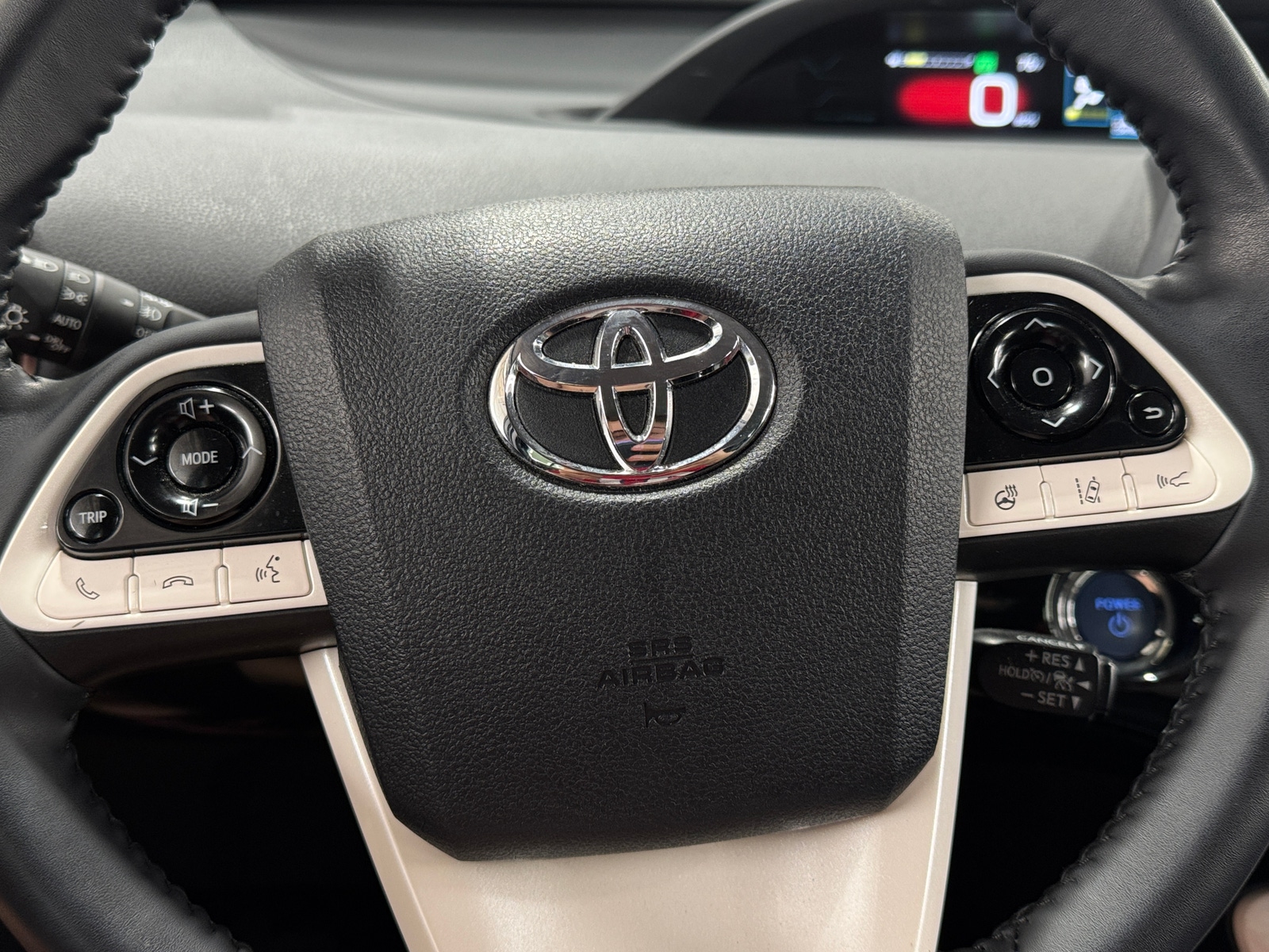 Thumbnail: 2017 Toyota Prius Prime - 5