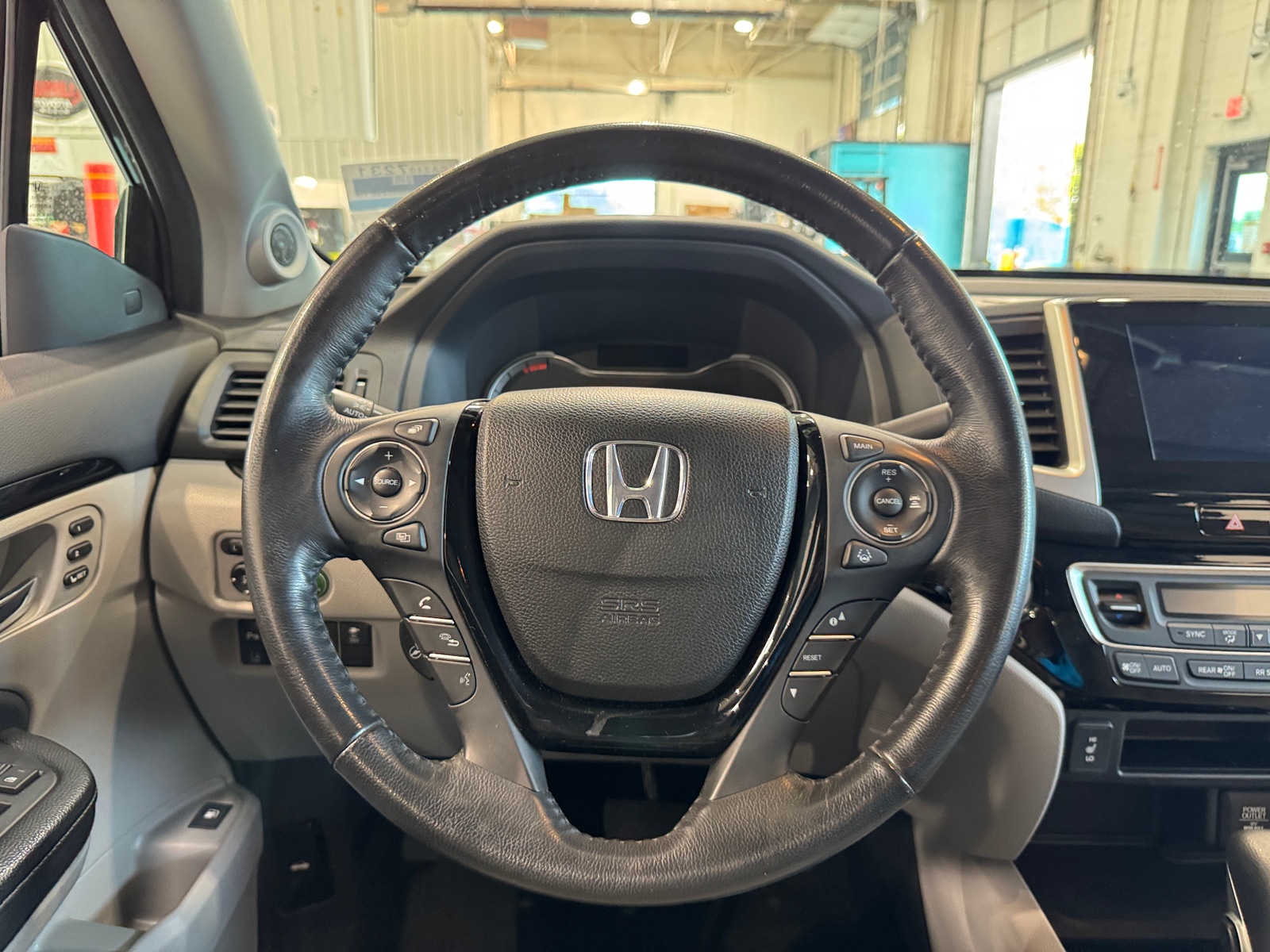 Thumbnail: 2018 Honda Ridgeline - 4
