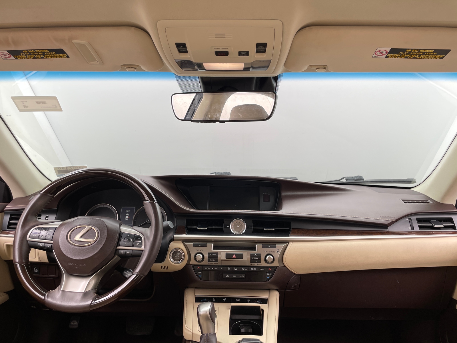 Thumbnail: 2016 Lexus ES - 2