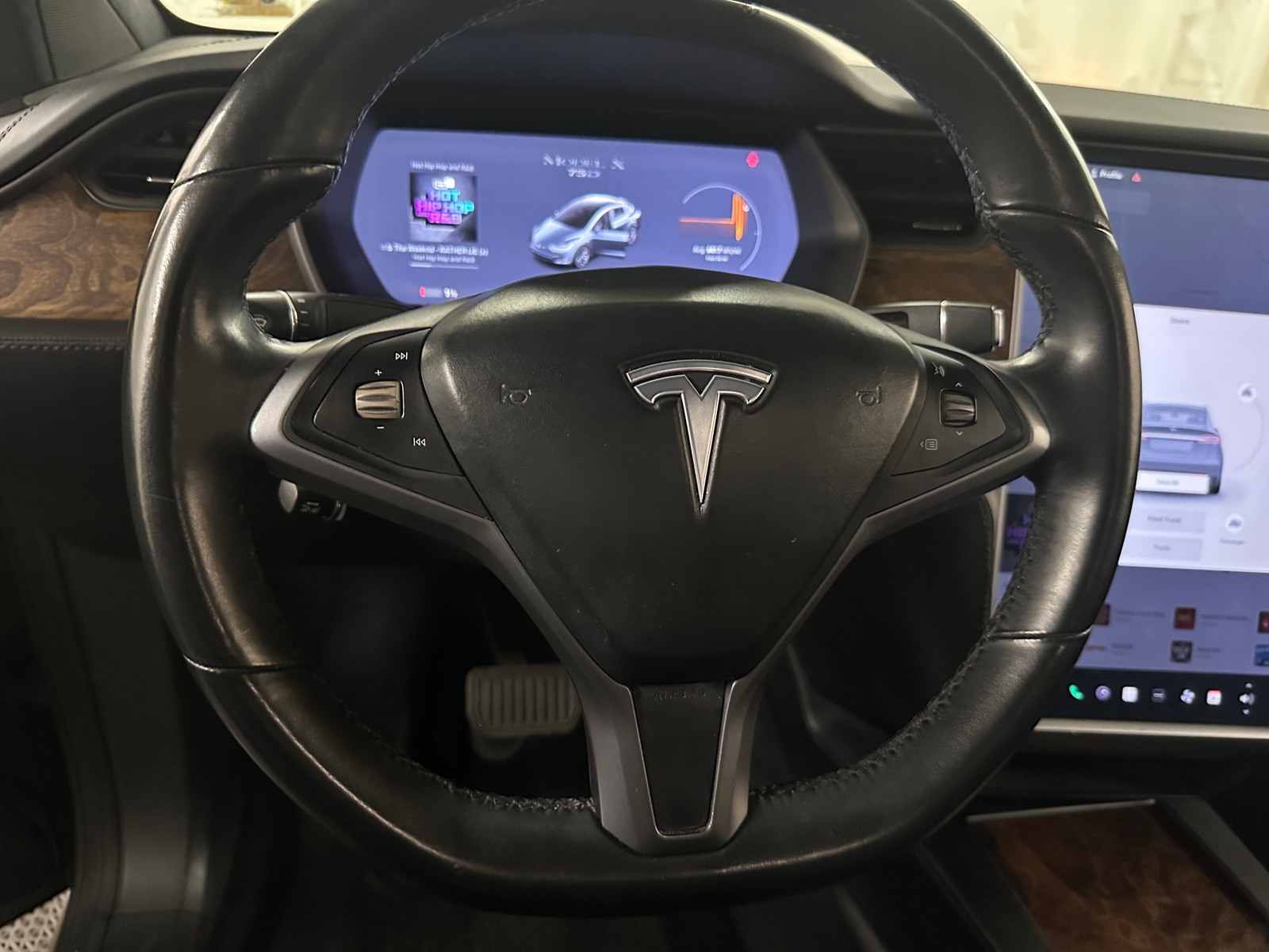 Thumbnail: 2018 Tesla Model X - 4
