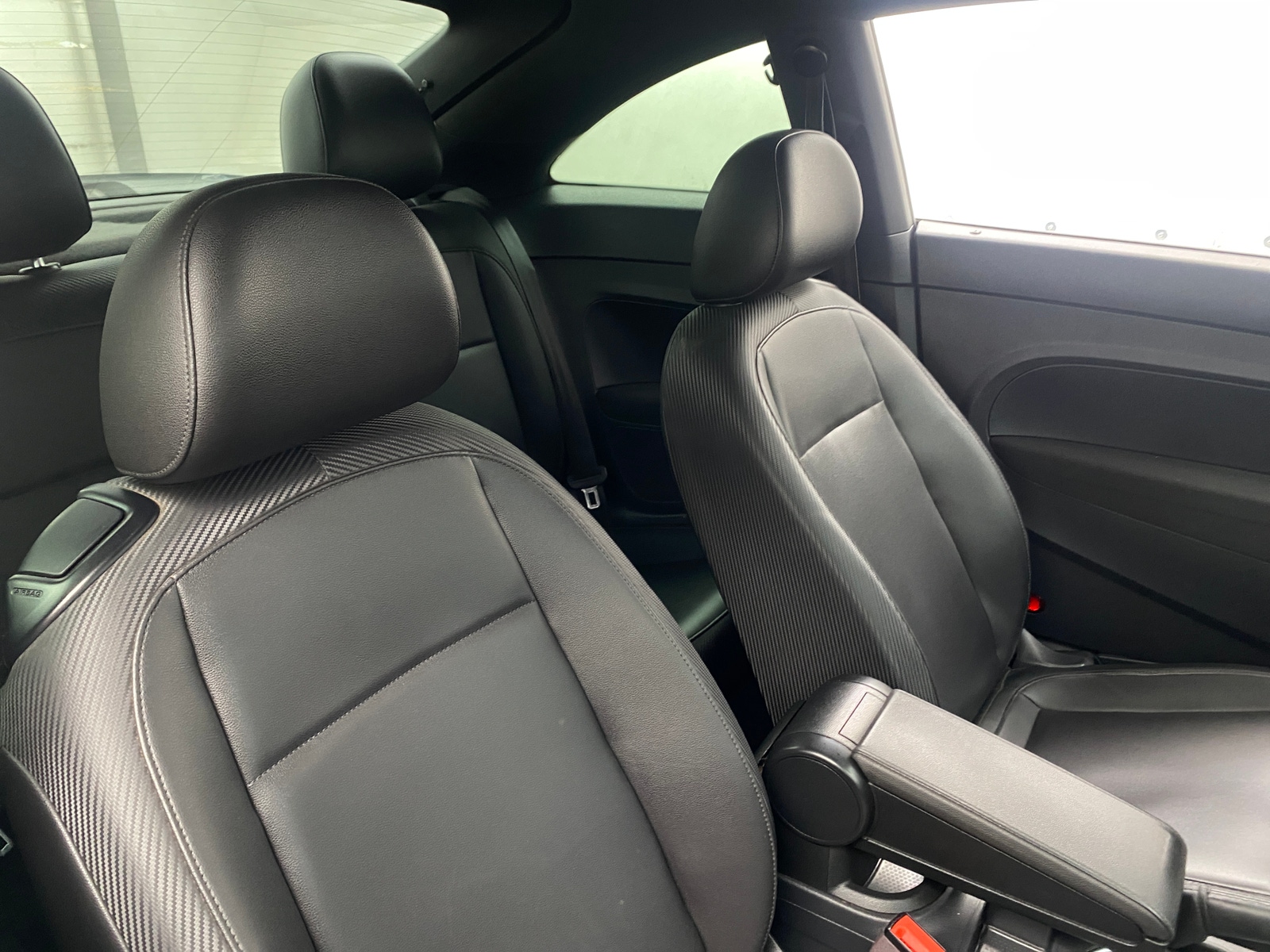 Thumbnail: 2018 Volkswagen Beetle - 2