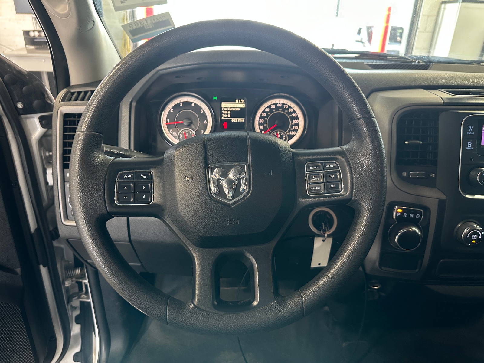 Thumbnail: 2019 RAM 1500 Classic - 5
