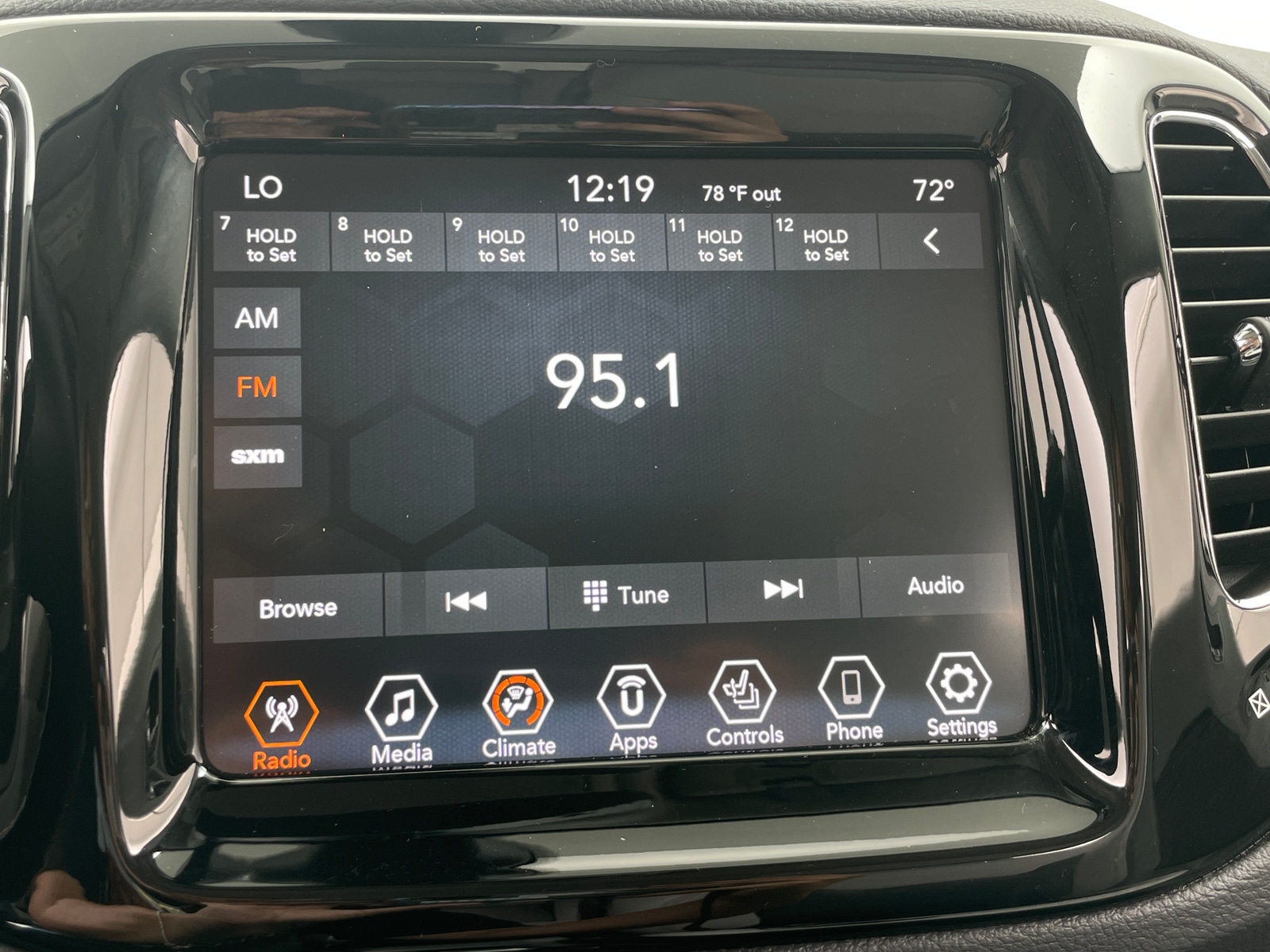 Thumbnail: 2020 Jeep Compass - 3