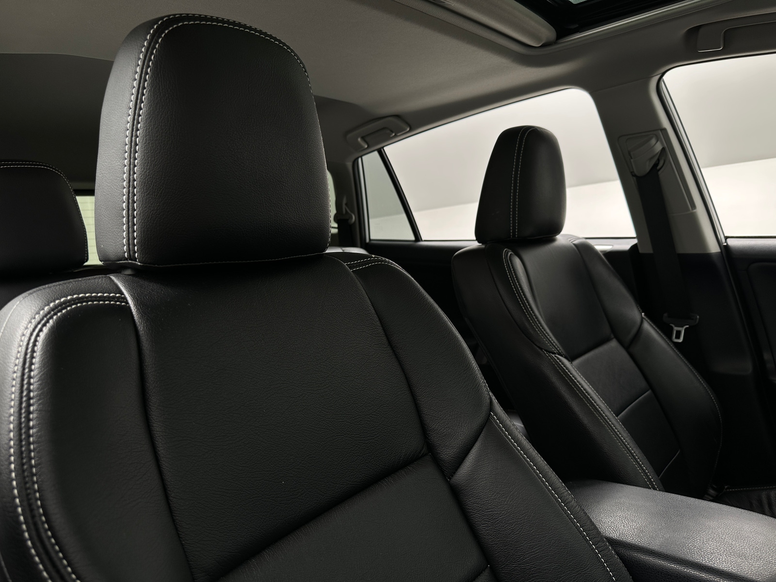 Thumbnail: 2018 Toyota RAV4 - 2