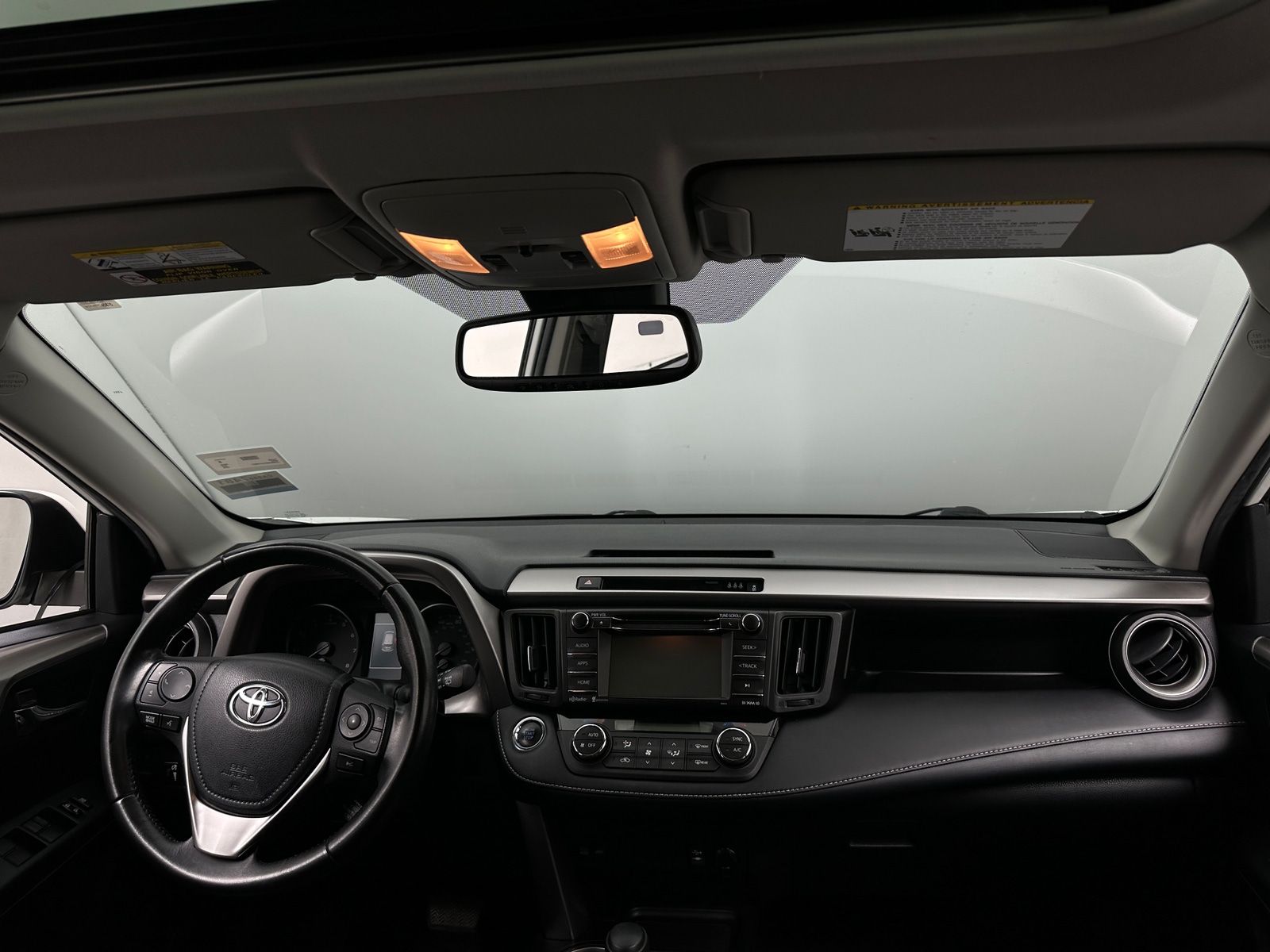 Thumbnail: 2018 Toyota RAV4 - 3