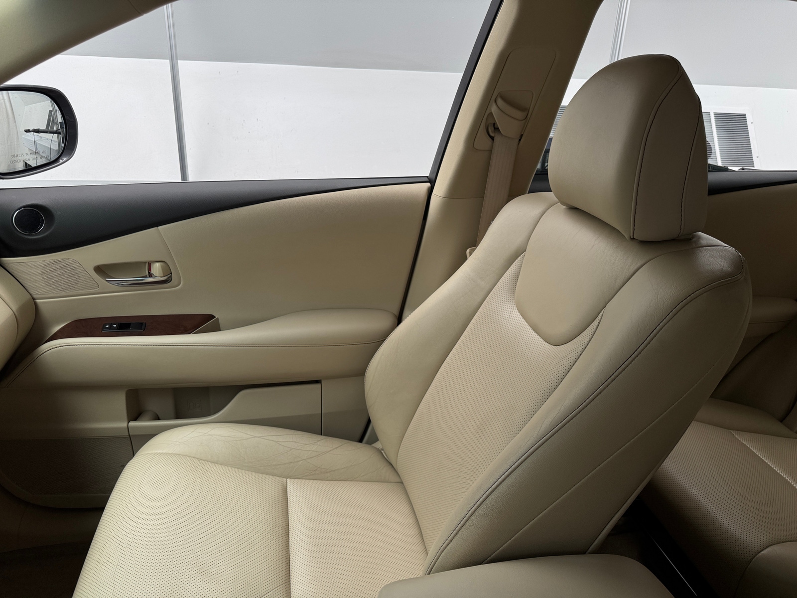 Thumbnail: 2014 Lexus RX - 2