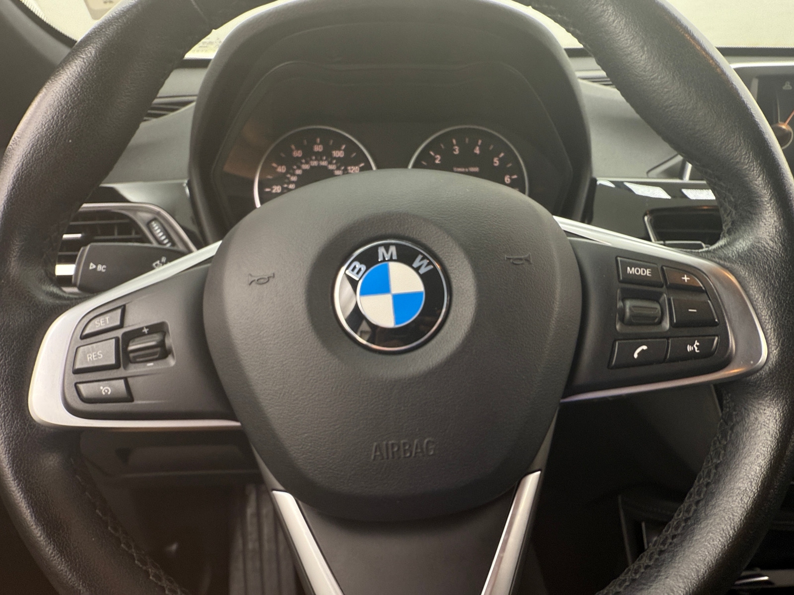 Thumbnail: 2016 BMW X1 - 4