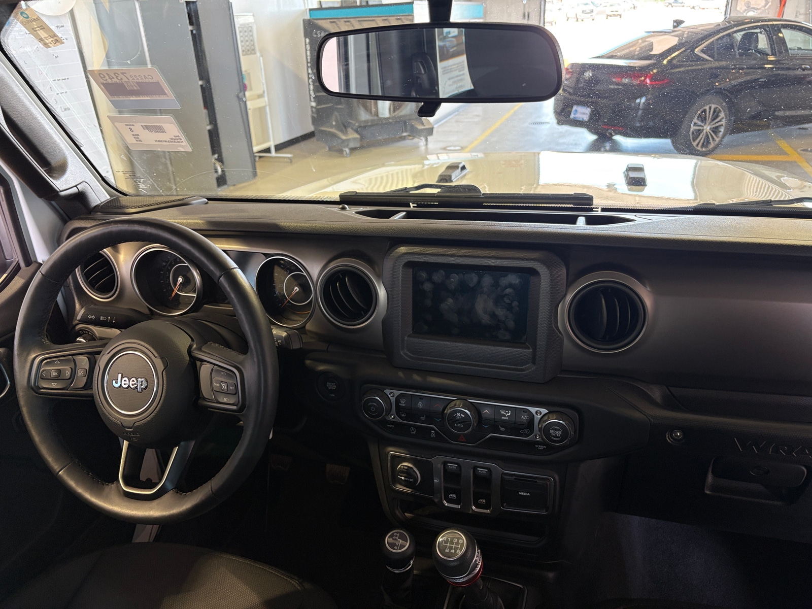 Thumbnail: 2018 Jeep Wrangler - 3