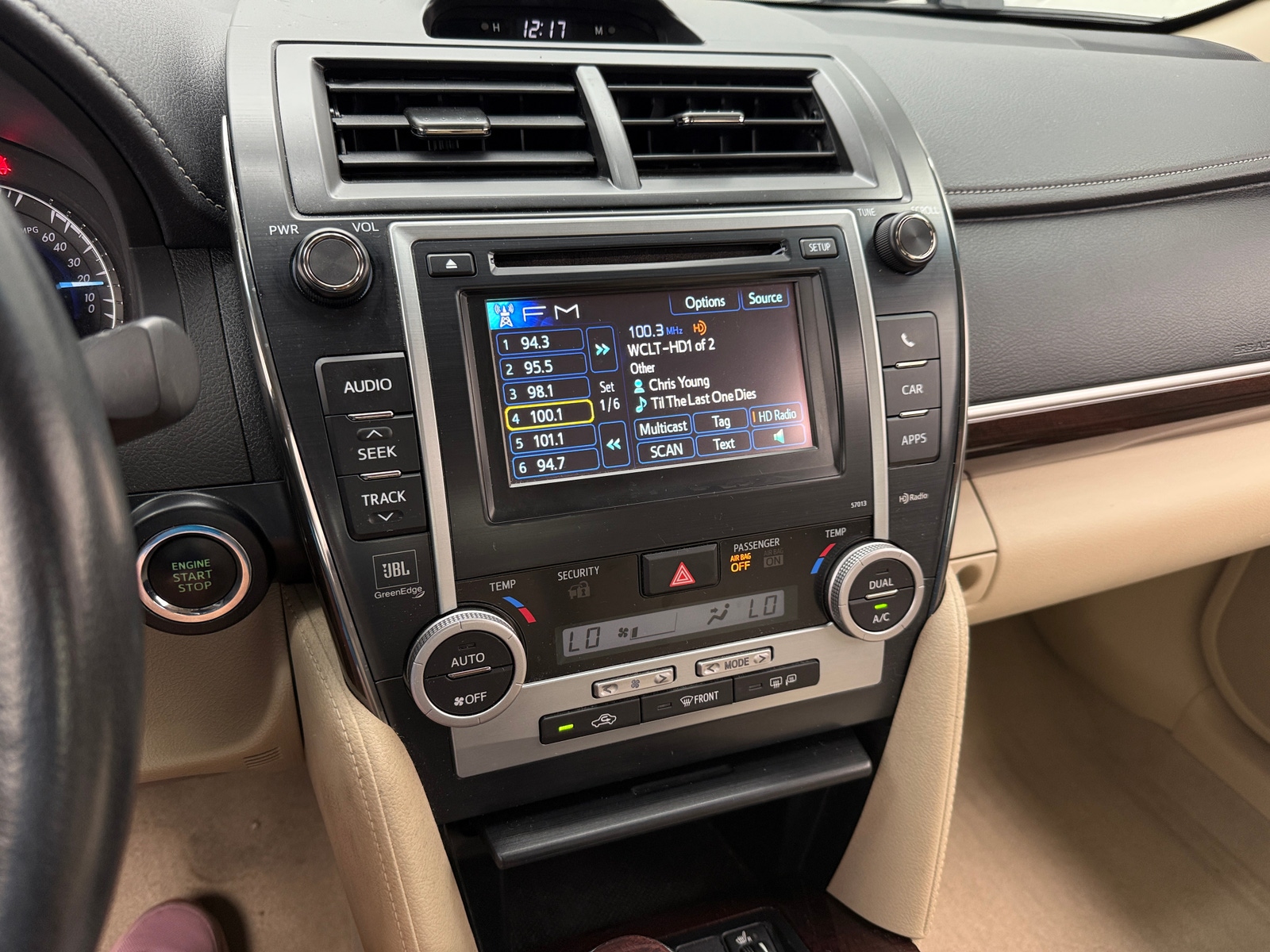 Thumbnail: 2012 Toyota Camry - 3