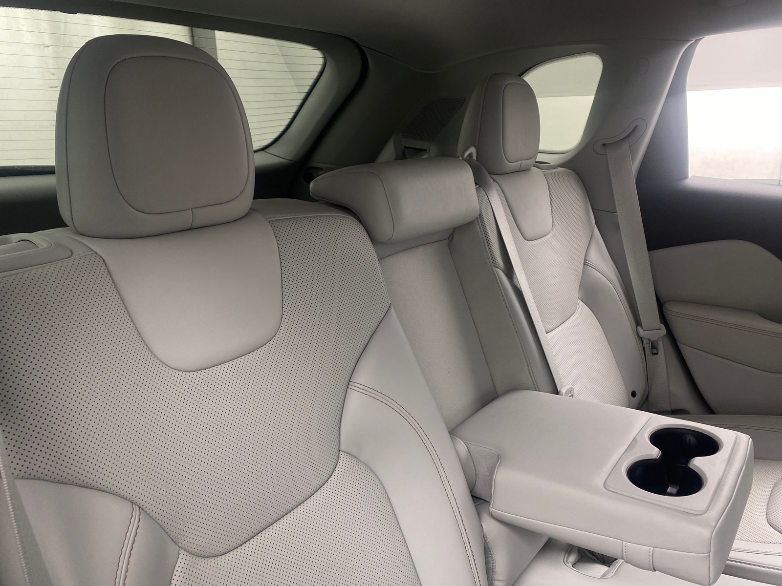 Thumbnail: 2019 Jeep Cherokee - 5