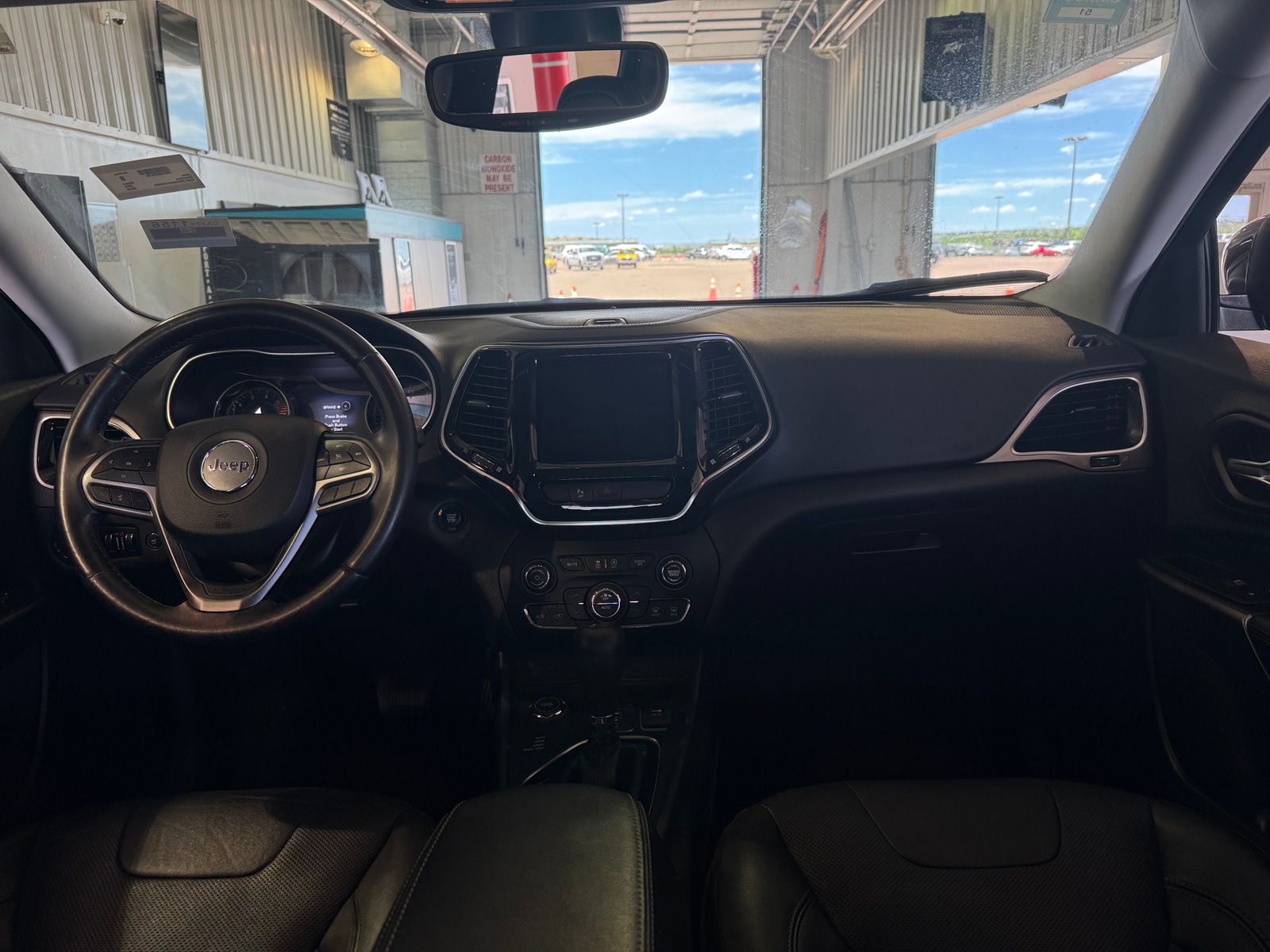 Thumbnail: 2019 Jeep Cherokee - 3
