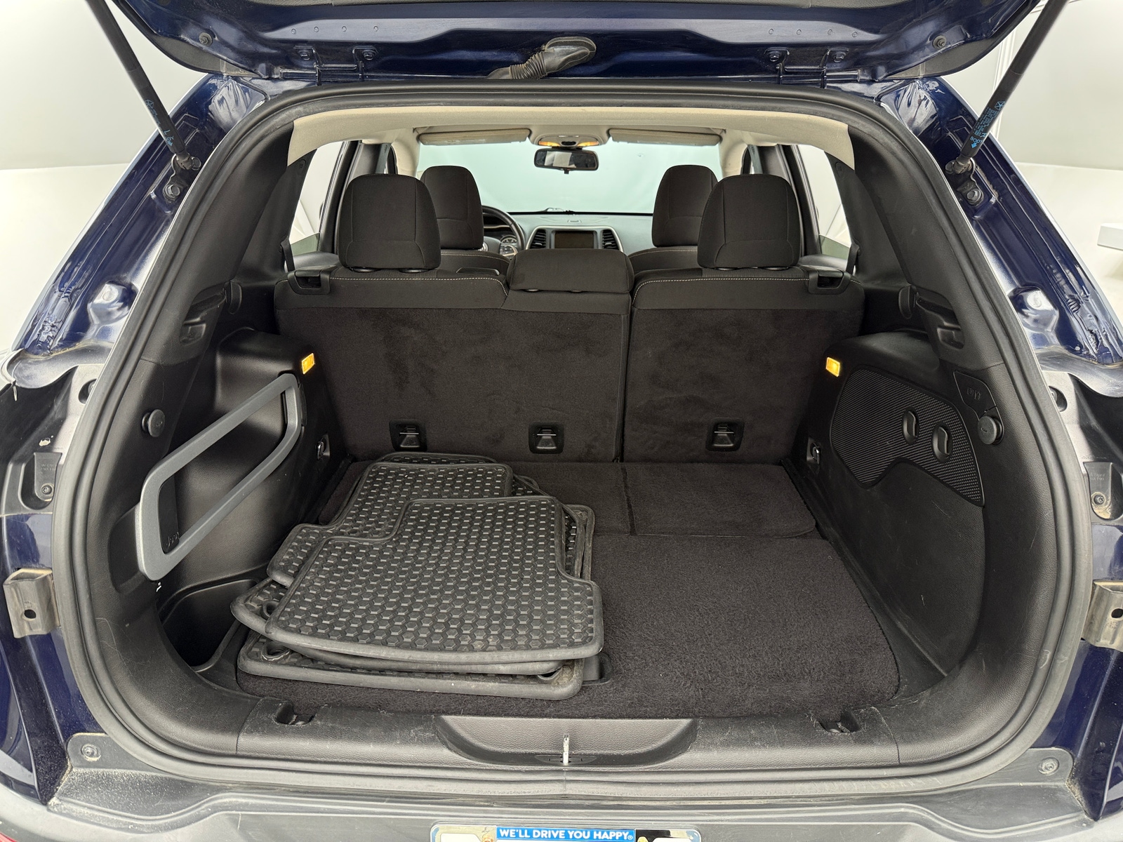 Thumbnail: 2015 Jeep Cherokee - 7