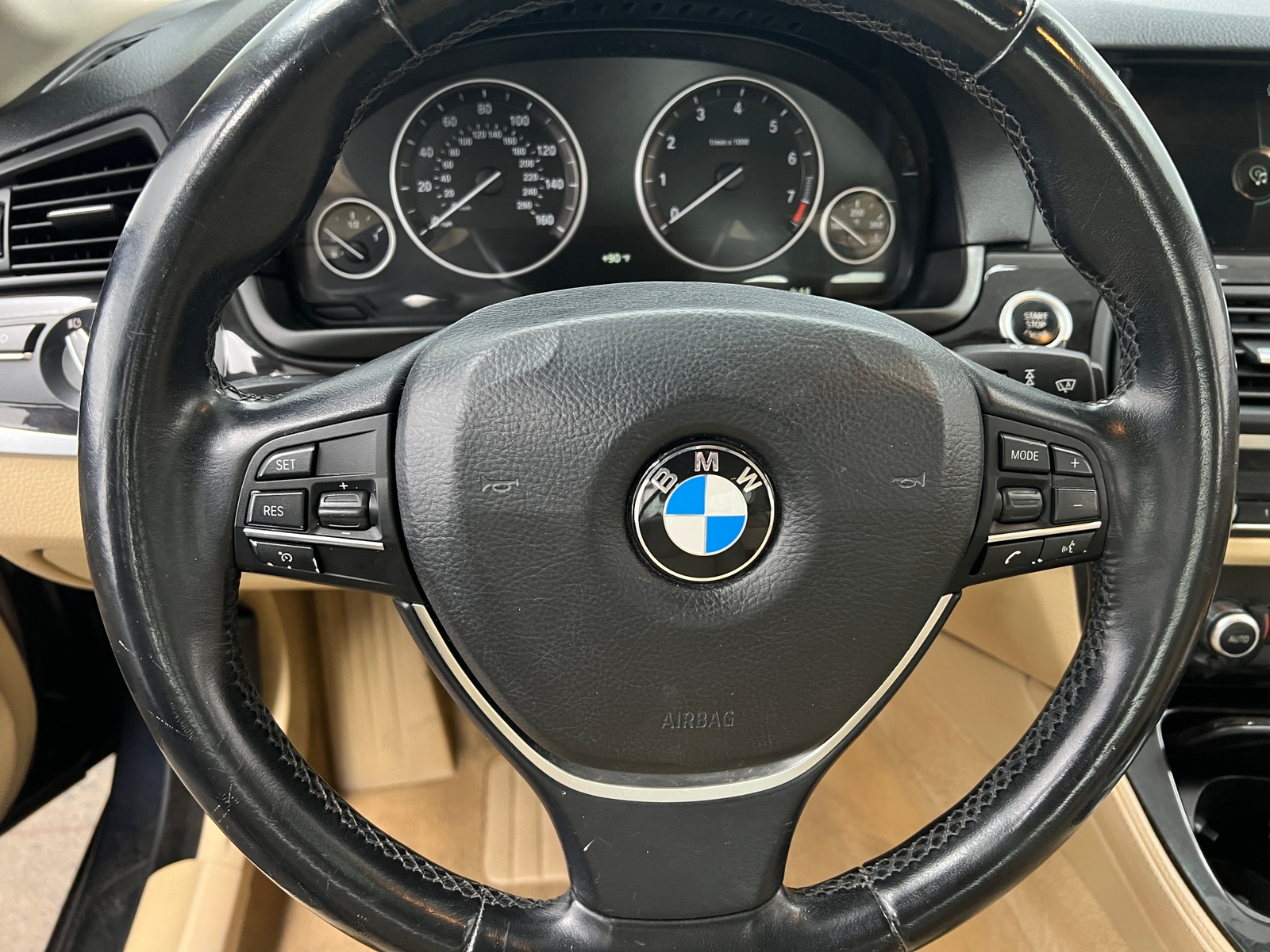 Thumbnail: 2015 BMW 5 Series - 4