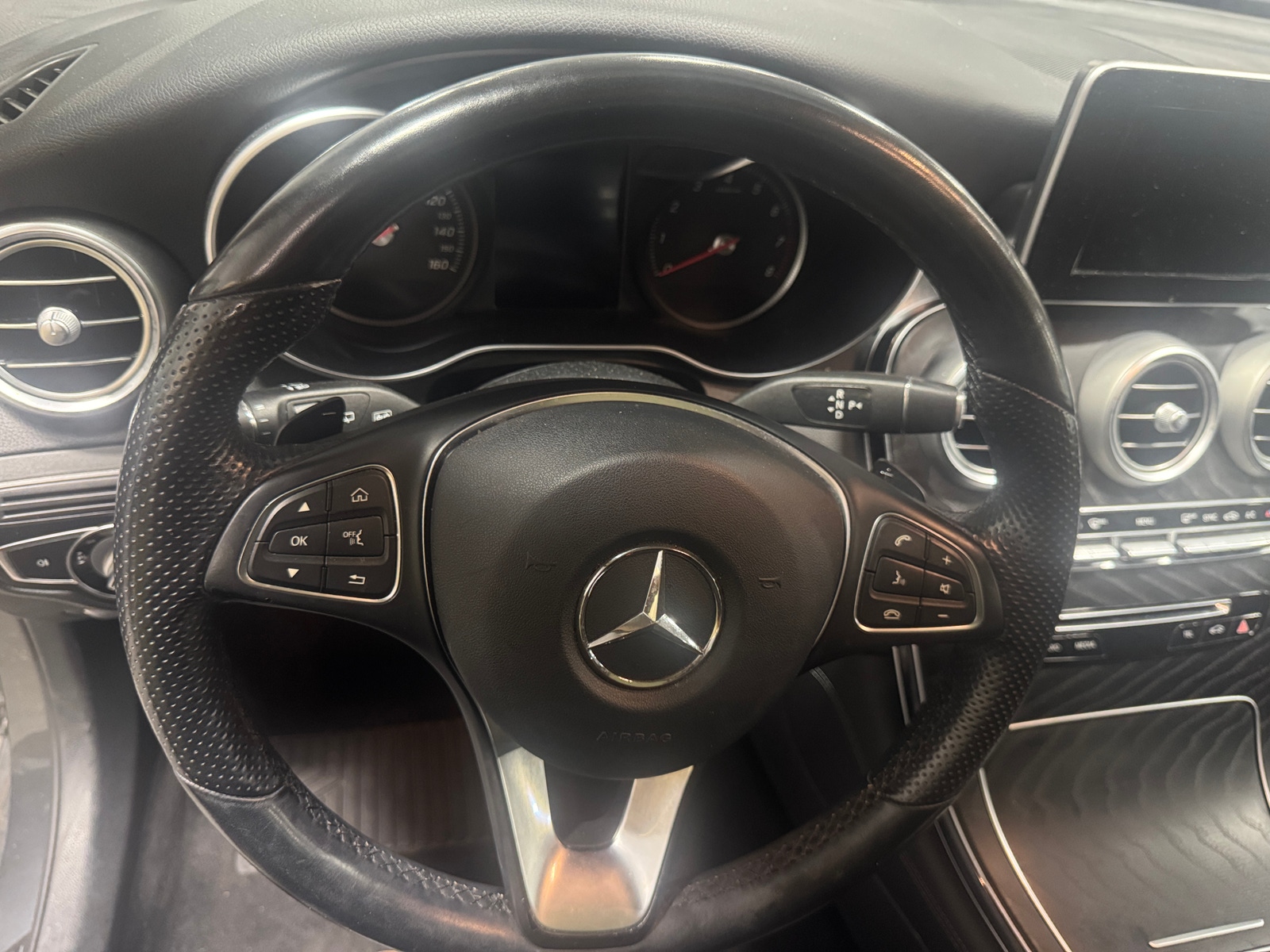 Thumbnail: 2017 Mercedes-Benz GLC - 4