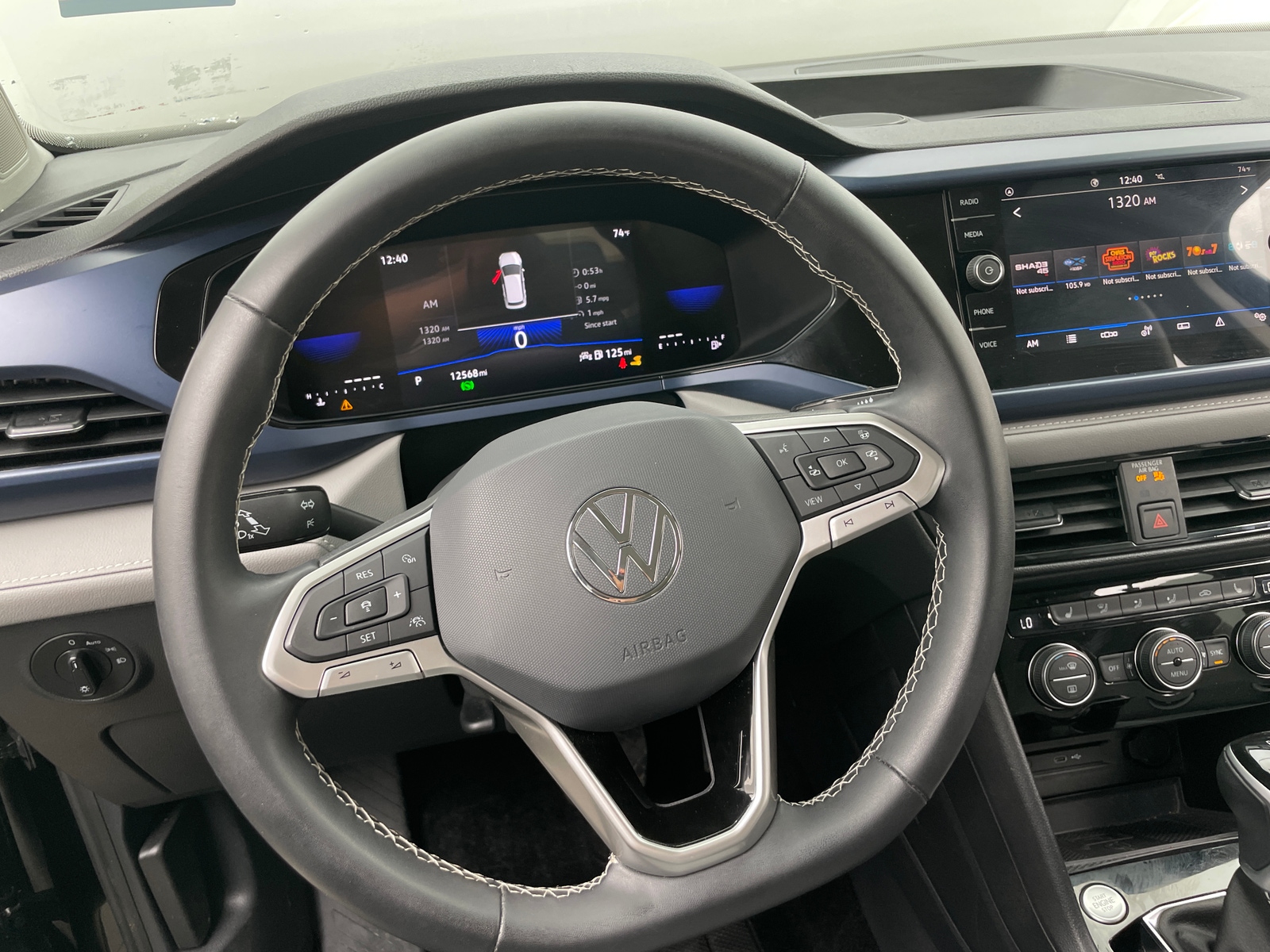 Thumbnail: 2024 Volkswagen Taos - 4