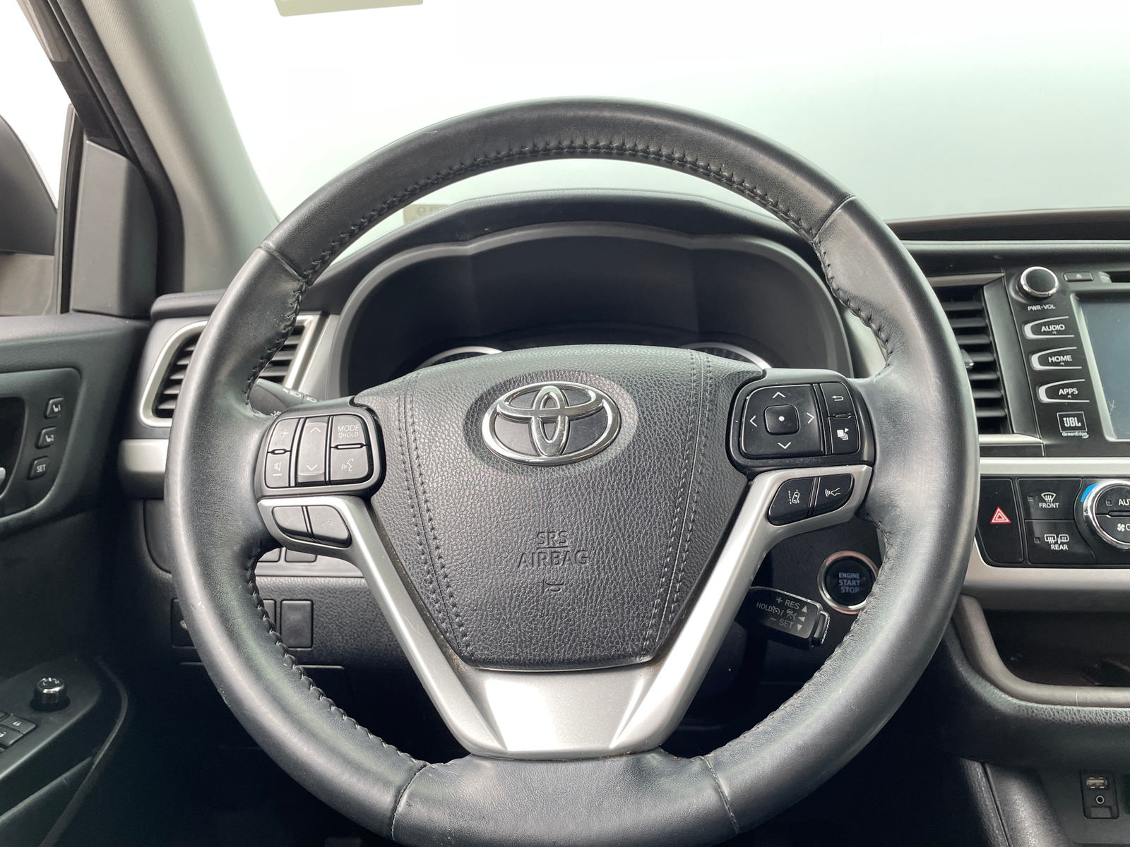 Thumbnail: 2018 Toyota Highlander - 4