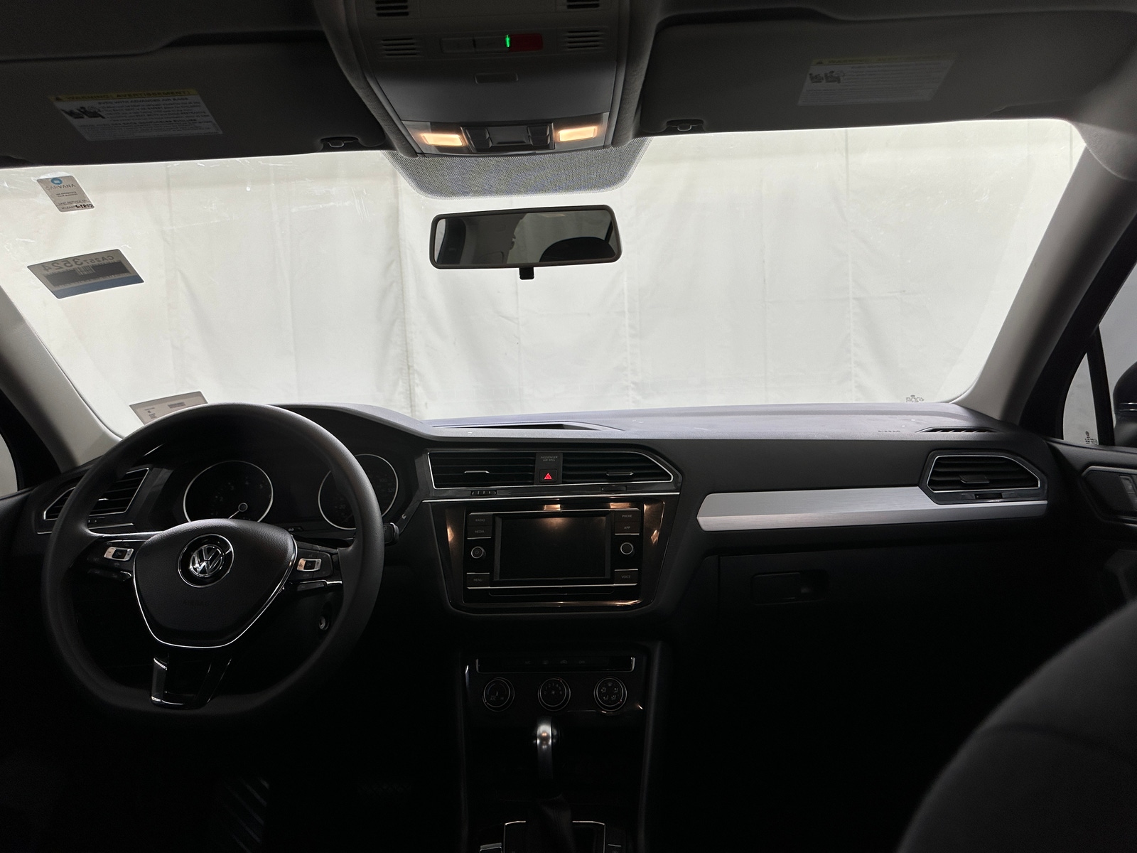 Thumbnail: 2020 Volkswagen Tiguan - 3