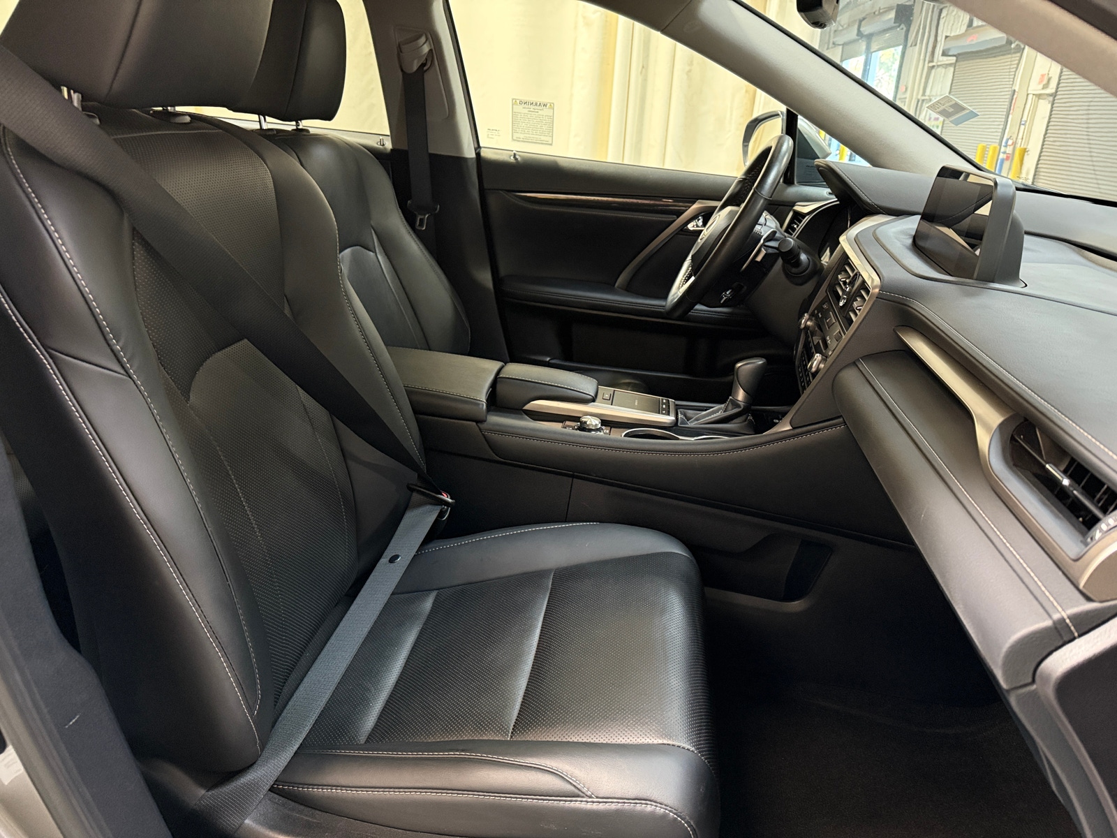 Thumbnail: 2020 Lexus RX - 2