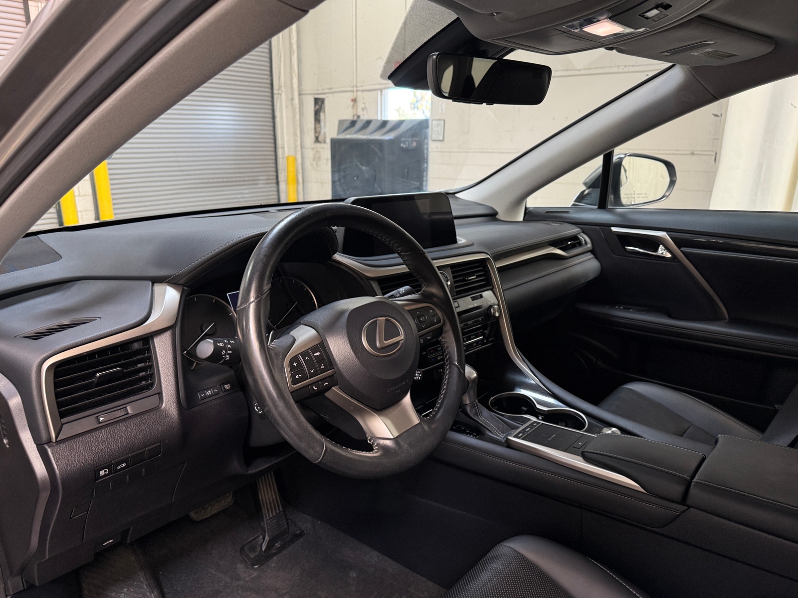 Thumbnail: 2020 Lexus RX - 3