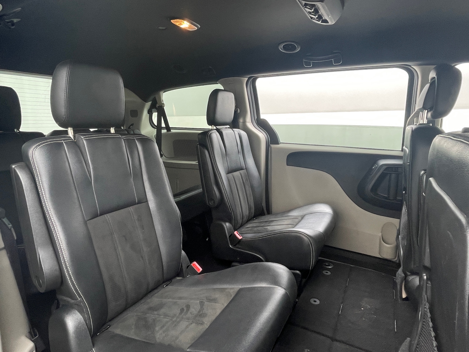 Thumbnail: 2019 Dodge Grand Caravan - 6