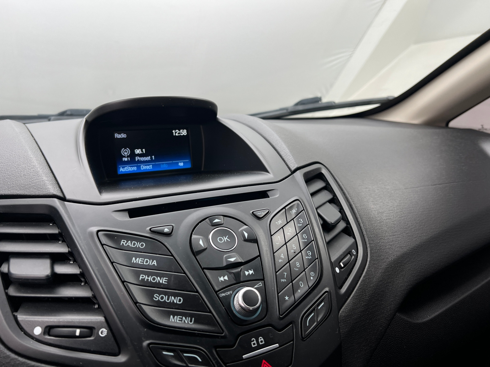 Thumbnail: 2018 Ford Fiesta - 4