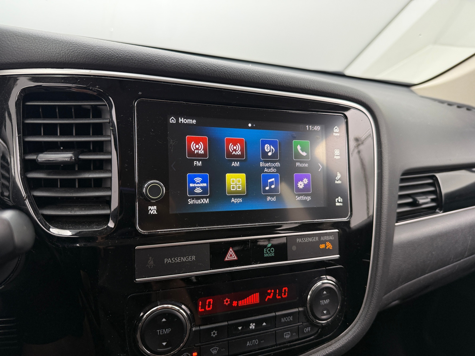 Thumbnail: 2019 Mitsubishi Outlander - 4