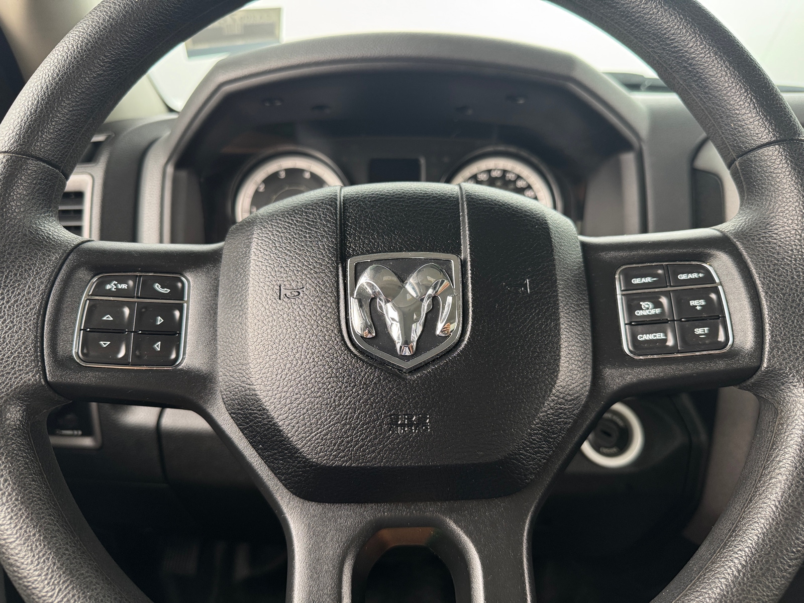 Thumbnail: 2019 RAM 1500 Classic - 5