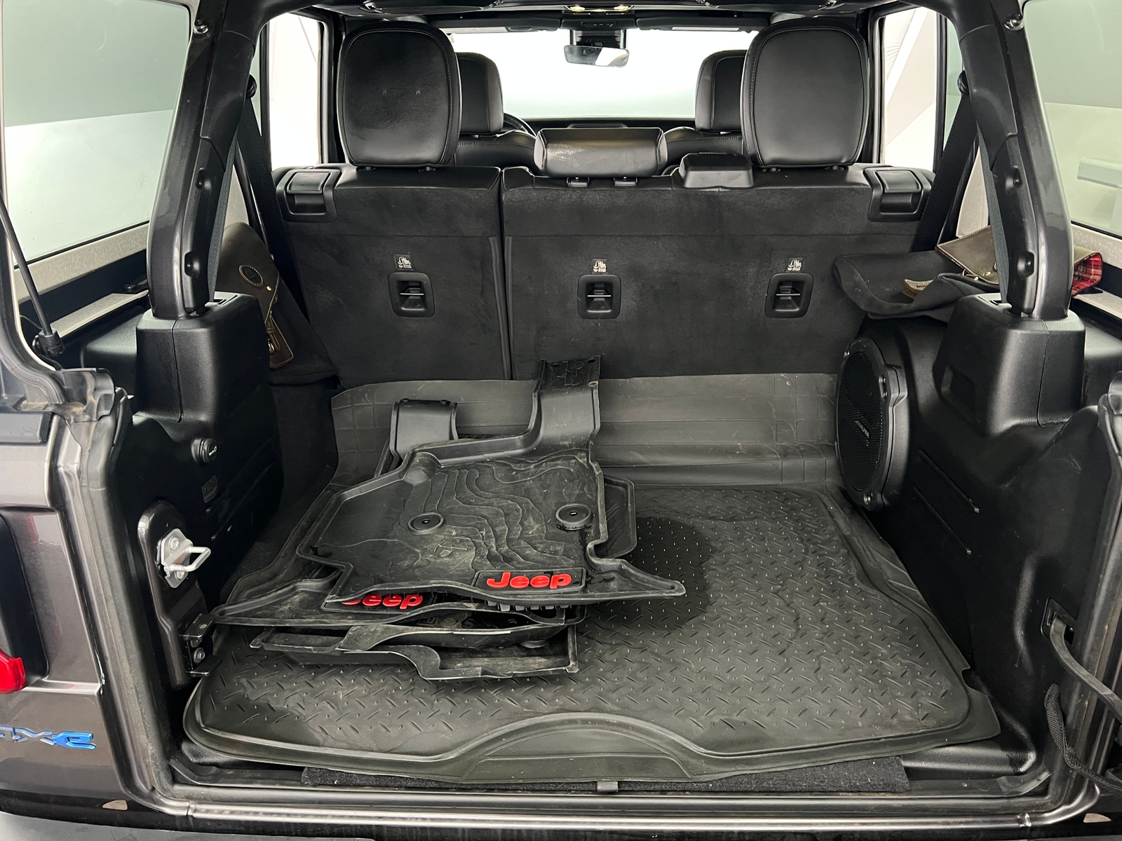 Thumbnail: 2021 Jeep Wrangler - 6
