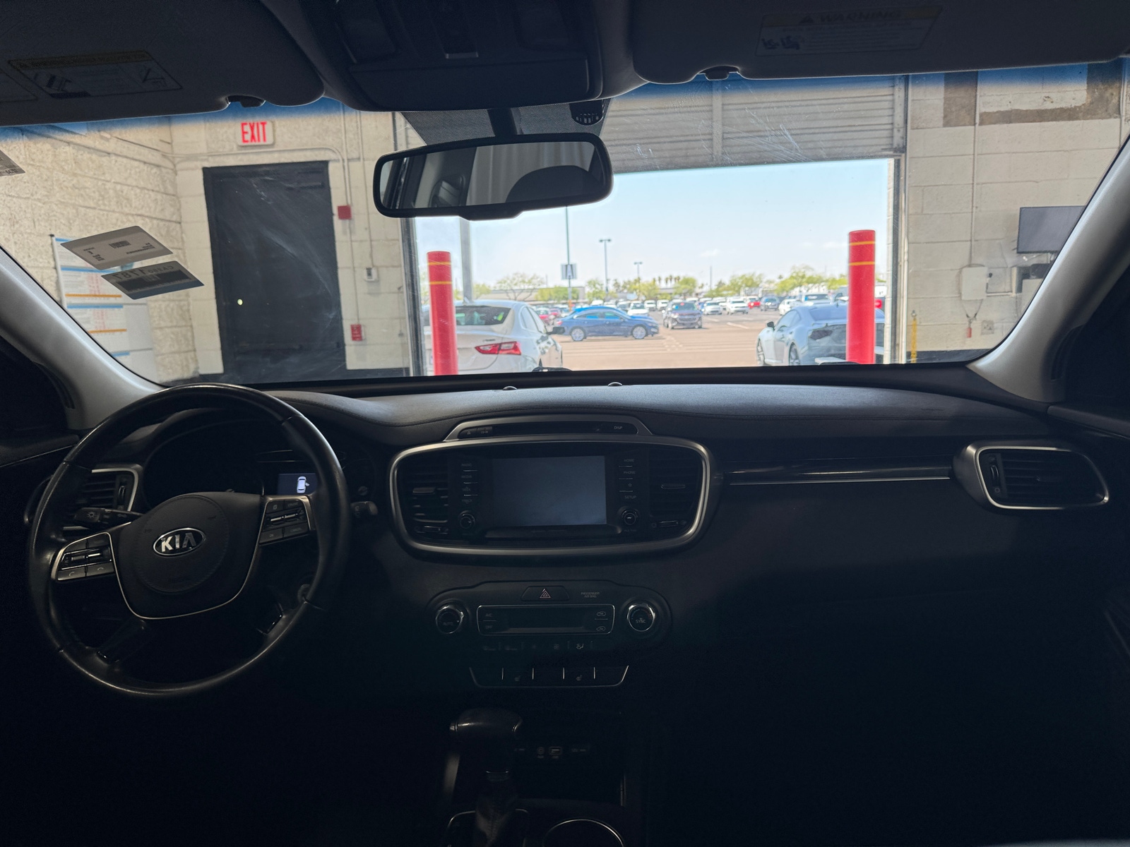Thumbnail: 2019 Kia Sorento - 3