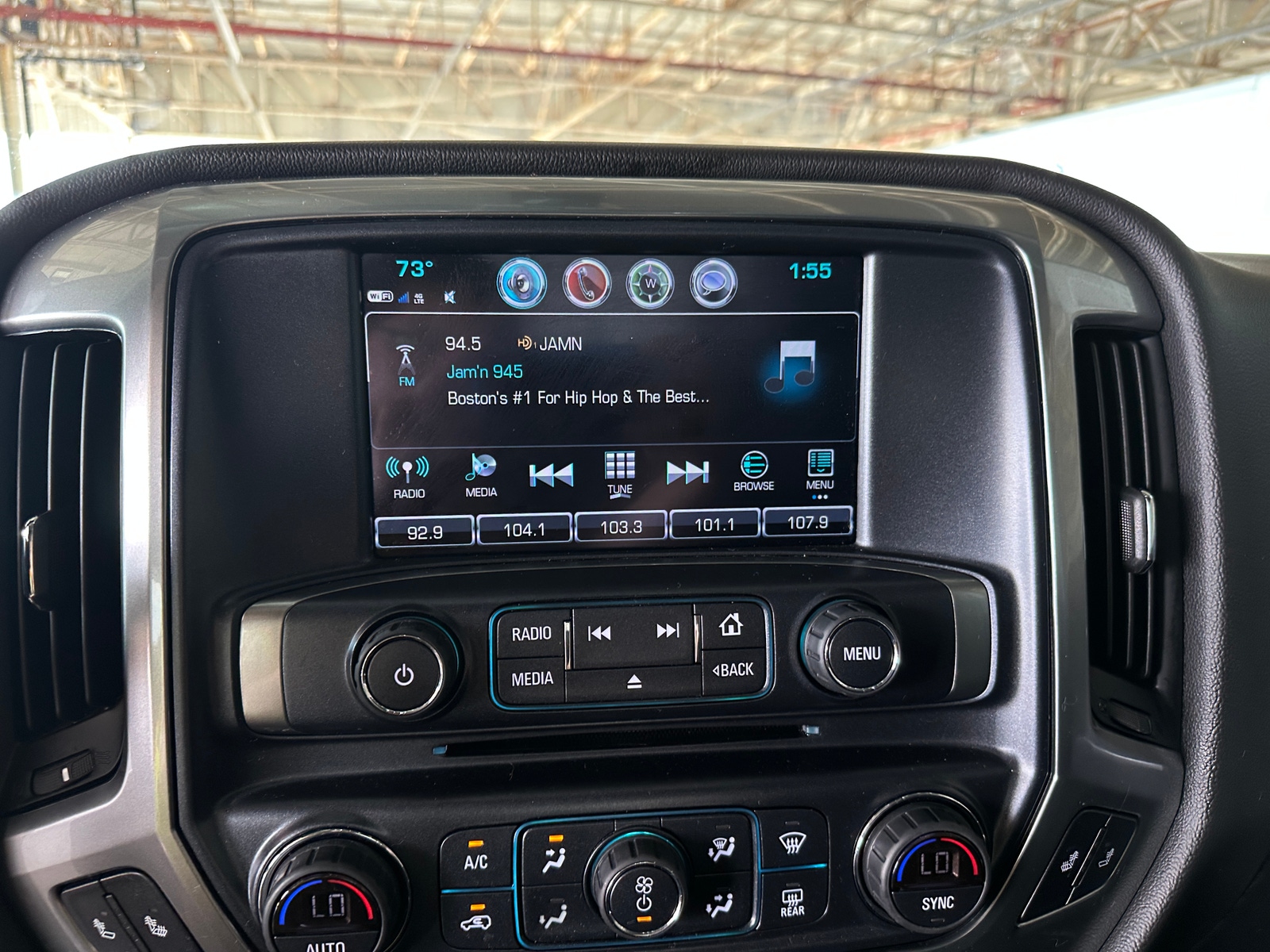 Thumbnail: 2019 Chevrolet Silverado 1500 - 4