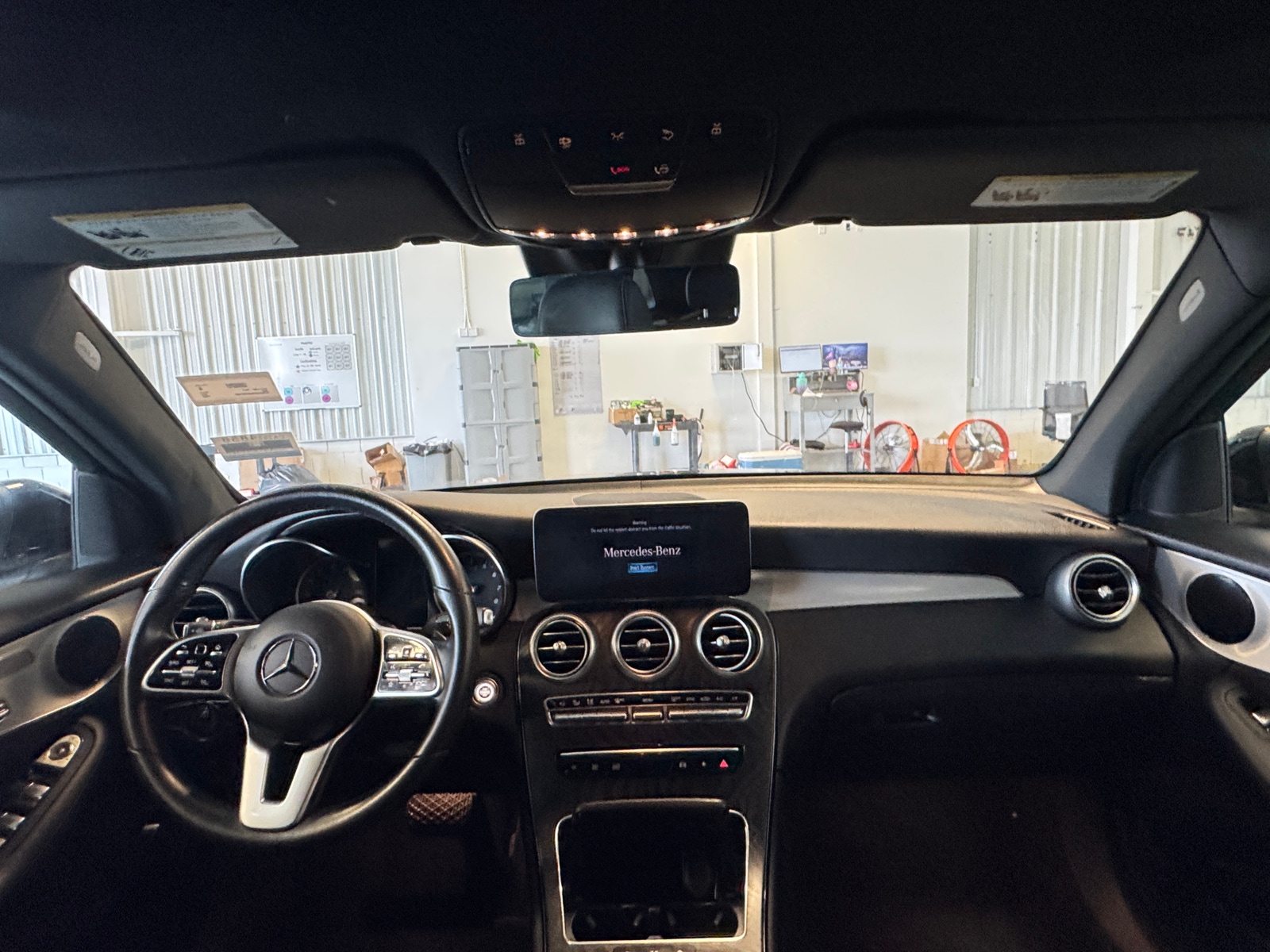 Thumbnail: 2022 Mercedes-Benz GLC - 2