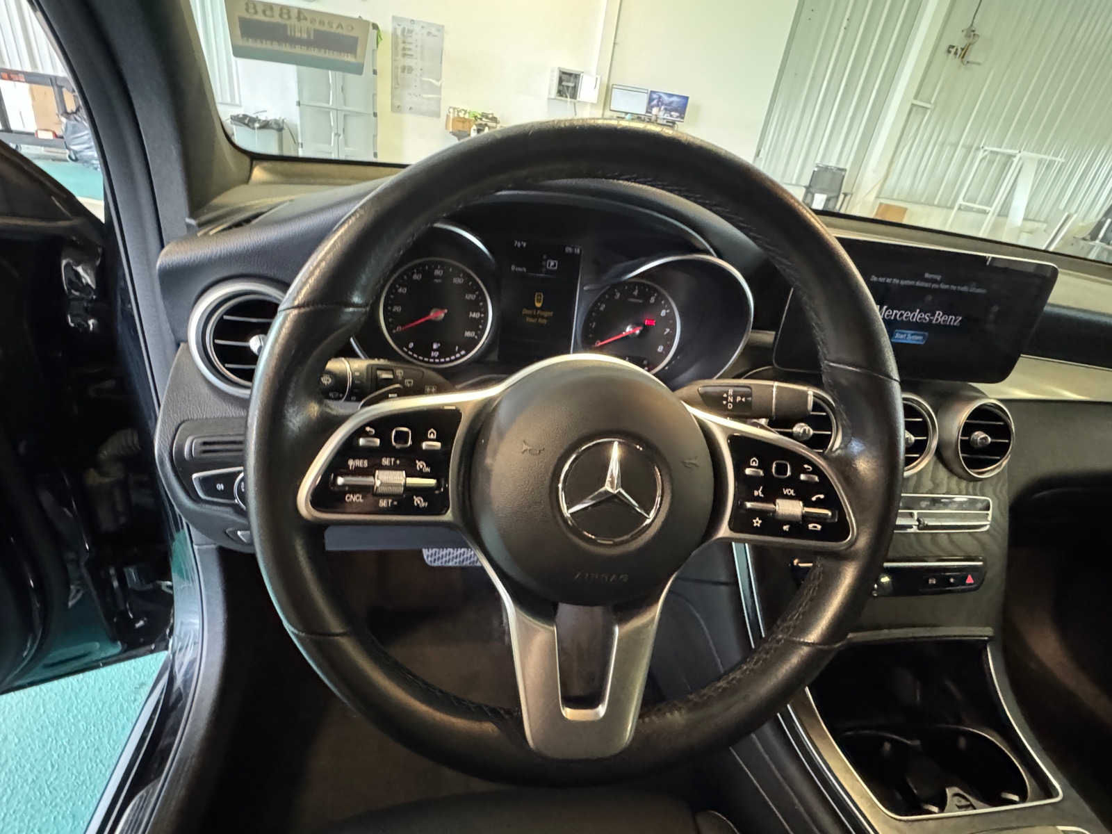 Thumbnail: 2022 Mercedes-Benz GLC - 4