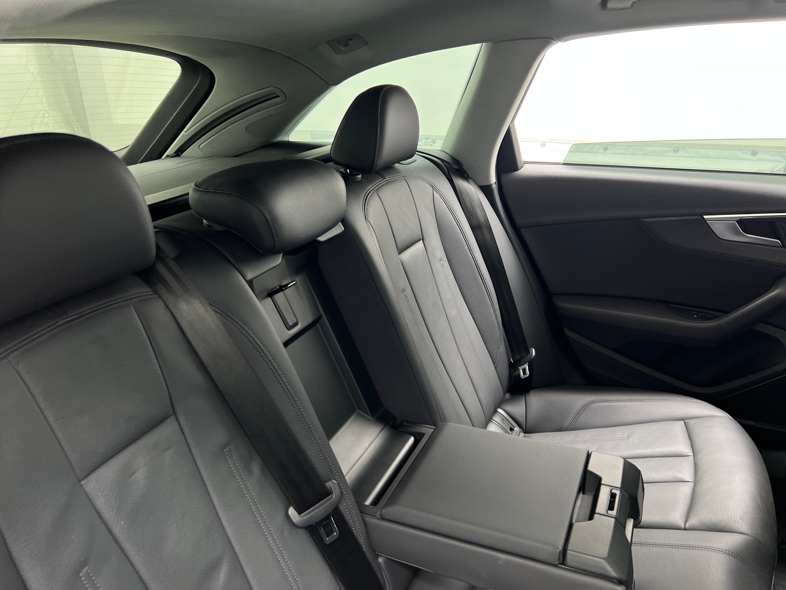 Thumbnail: 2017 Audi A4 - 5