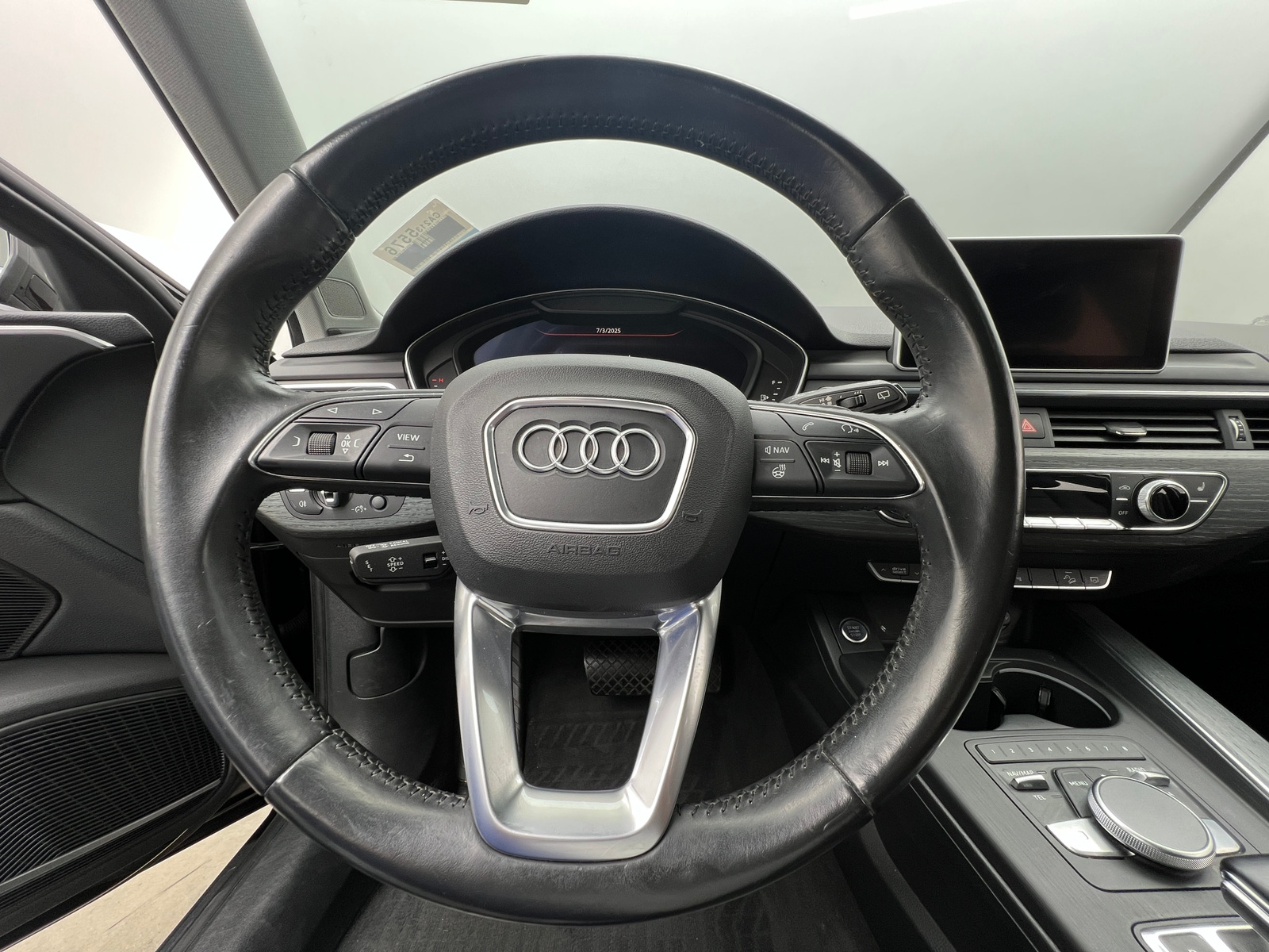 Thumbnail: 2017 Audi A4 - 4