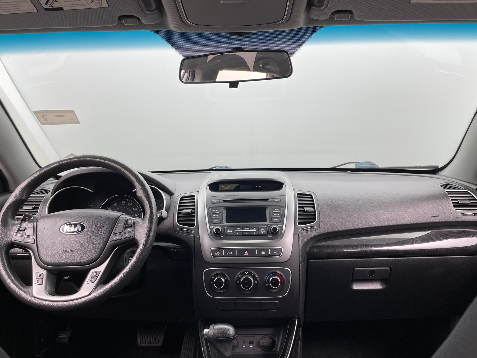 Thumbnail: 2015 Kia Sorento - 3