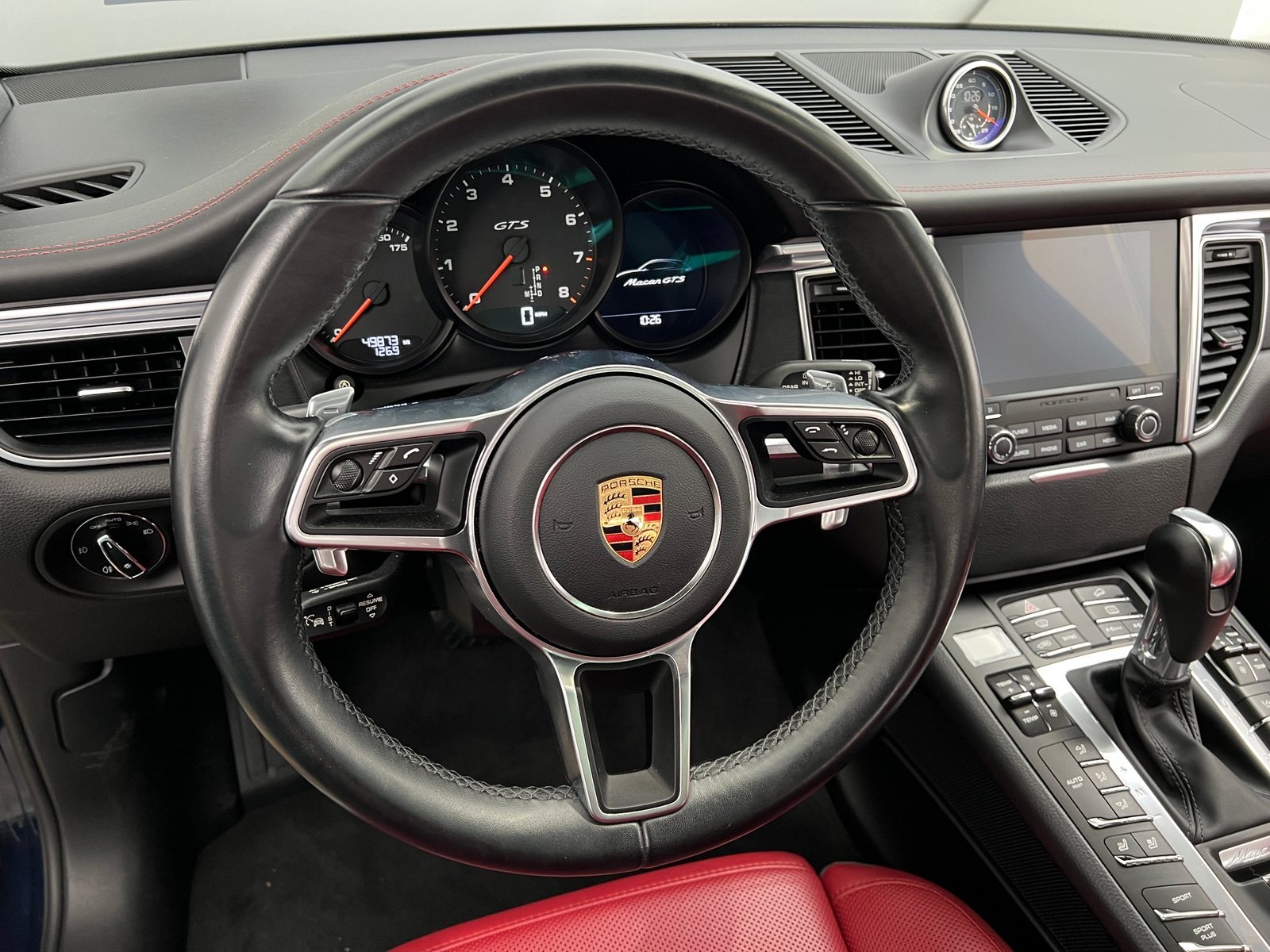 Thumbnail: 2017 Porsche Macan - 4