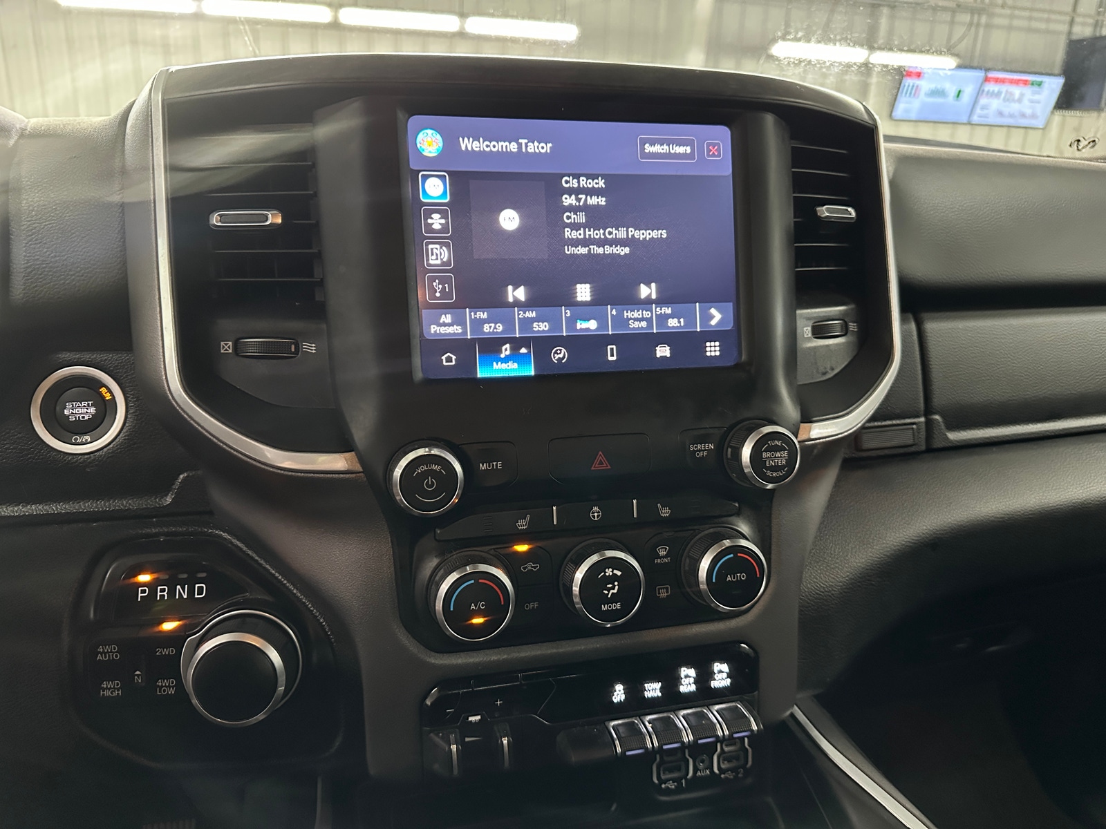Thumbnail: 2022 RAM 1500 - 4