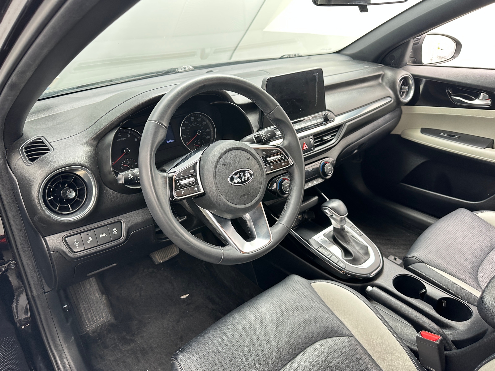 Thumbnail: 2020 Kia Forte - 2