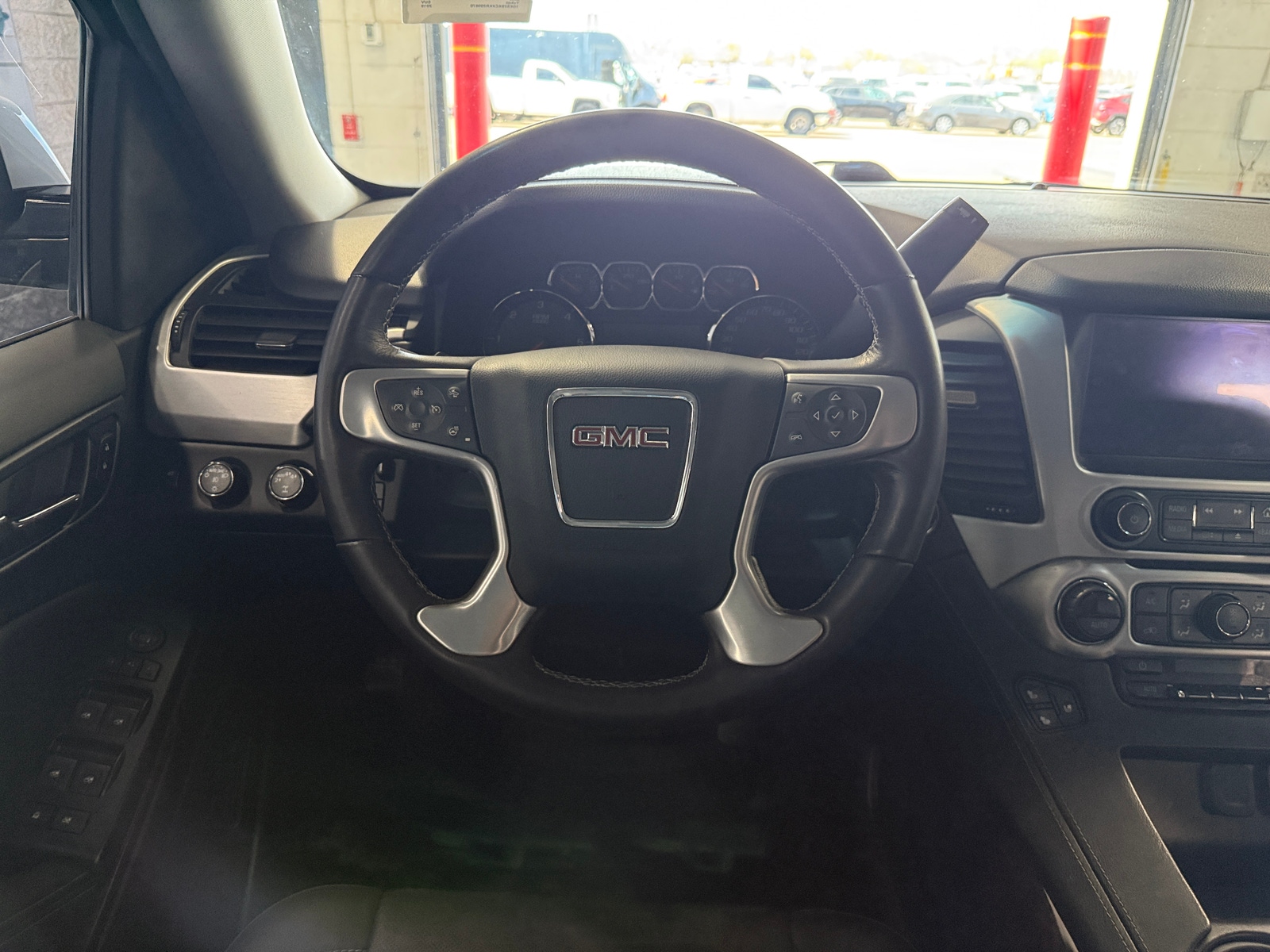 Thumbnail: 2019 GMC Yukon - 4