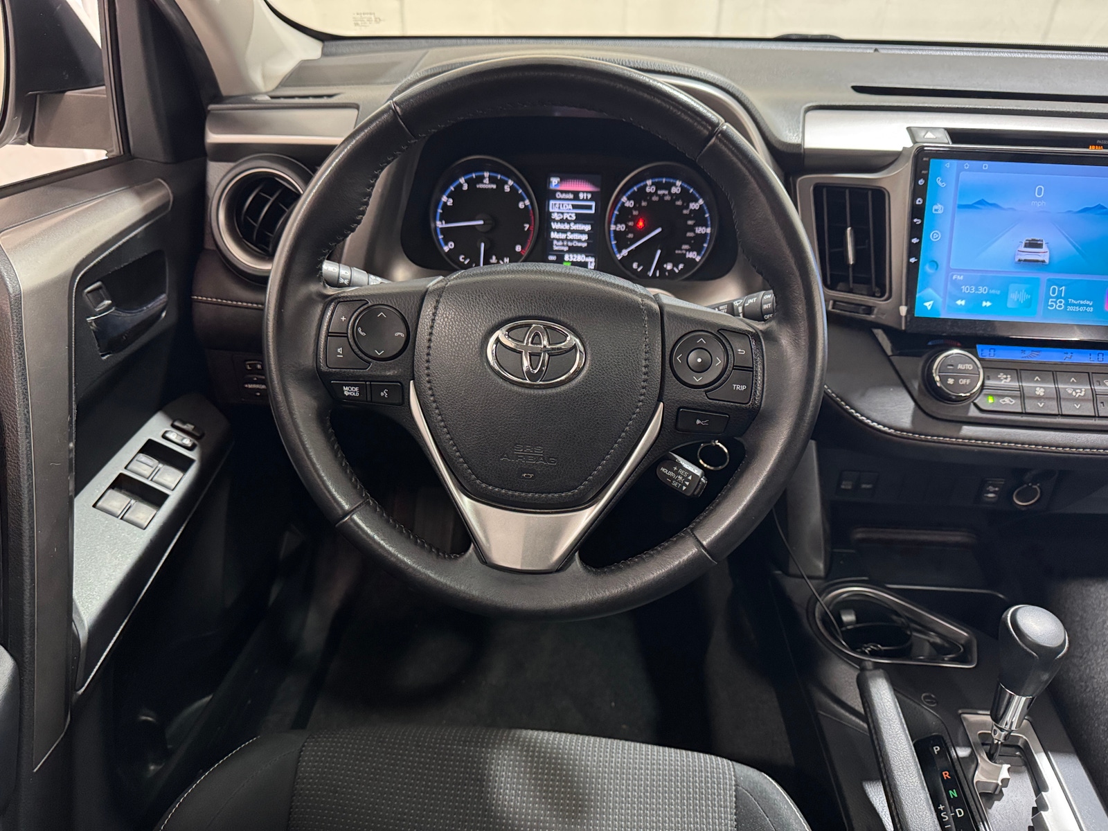 Thumbnail: 2017 Toyota RAV4 - 5