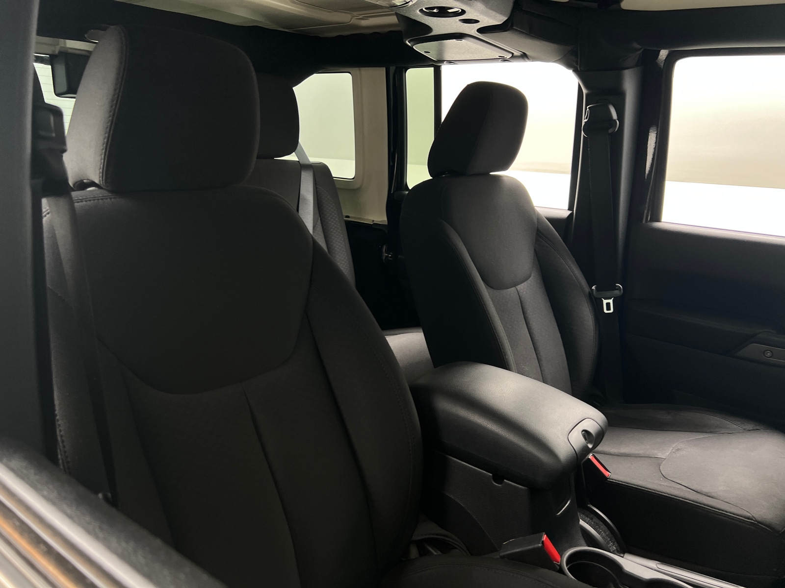 Thumbnail: 2016 Jeep Wrangler - 2
