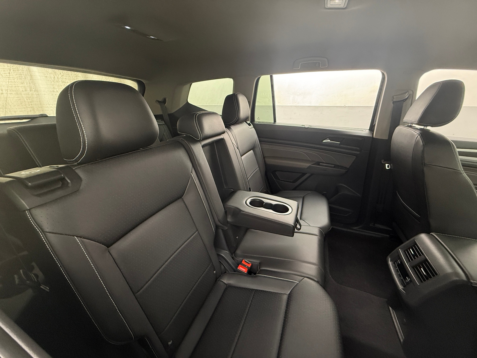 Thumbnail: 2023 Volkswagen Atlas - 5