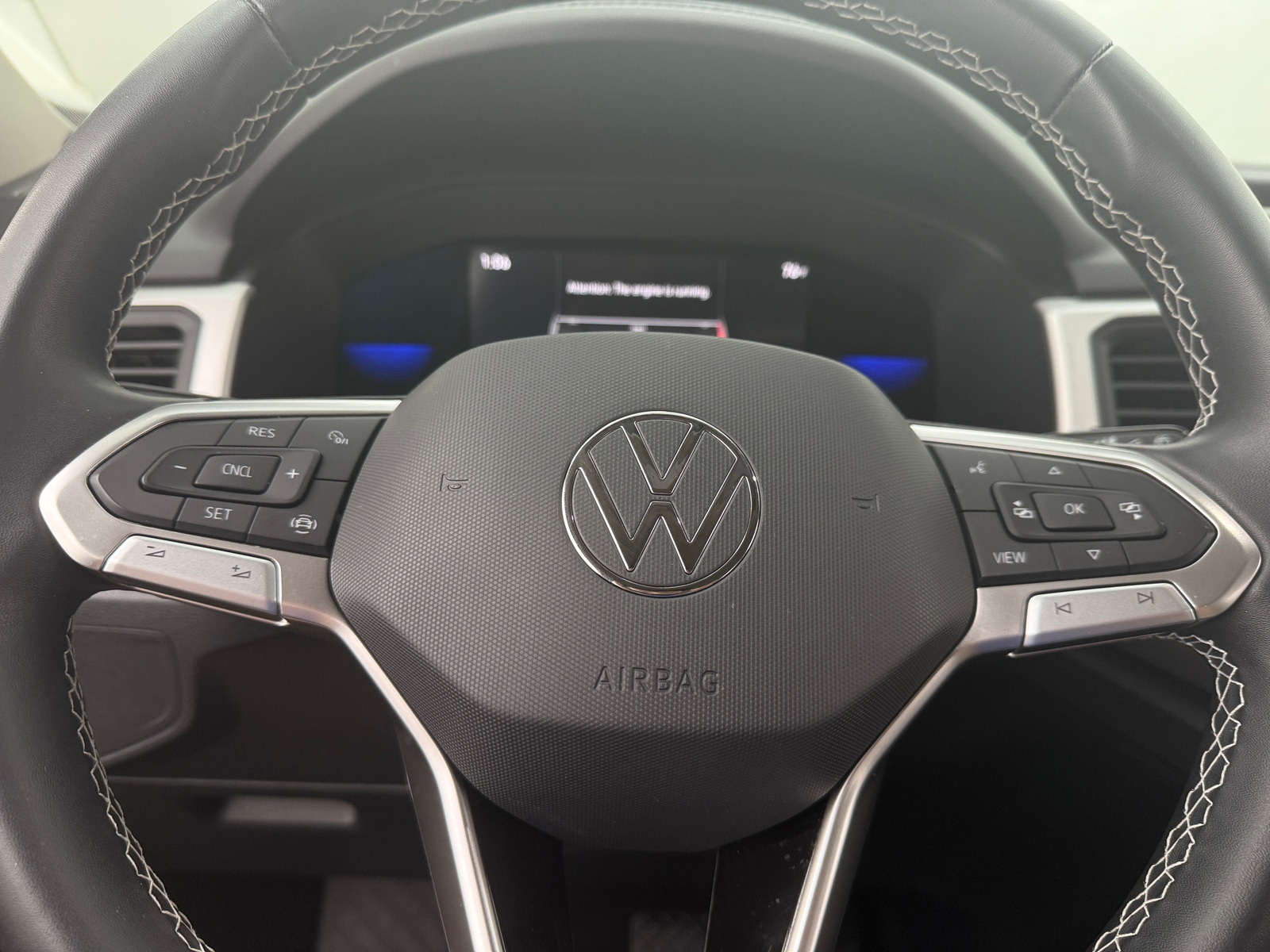 Thumbnail: 2023 Volkswagen Atlas - 4