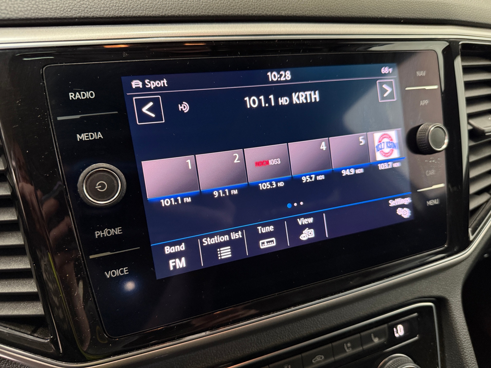 Thumbnail: 2019 Volkswagen Atlas - 3