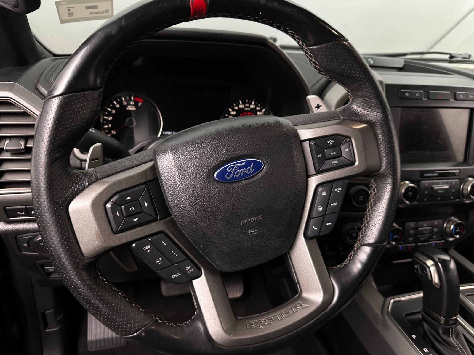Thumbnail: 2019 Ford Econoline - 4