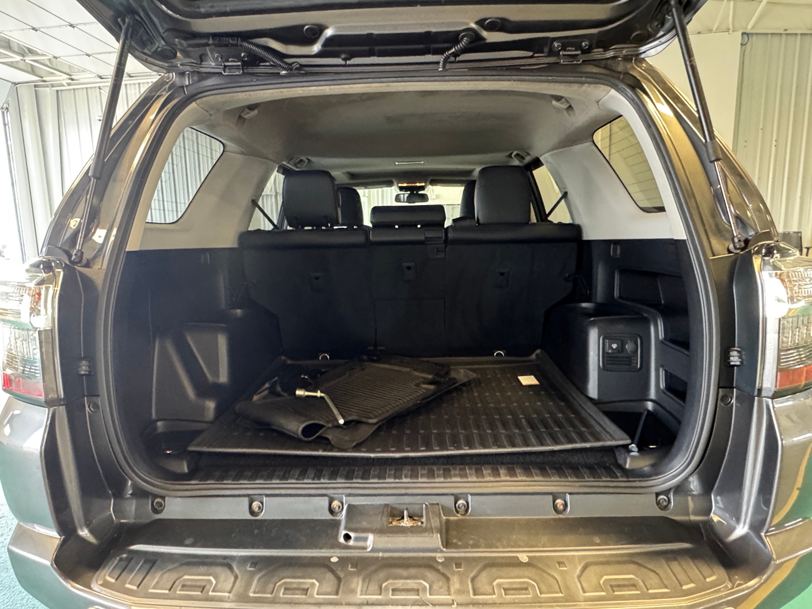 Thumbnail: 2019 Toyota 4Runner - 6