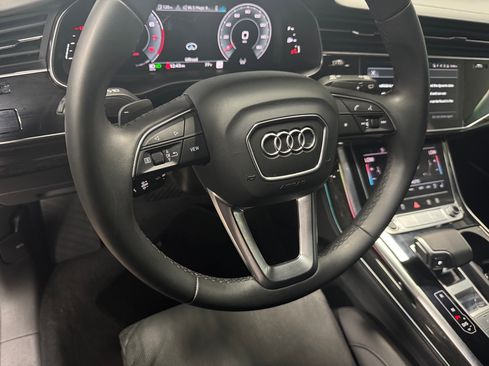 Thumbnail: 2022 Audi Q8 - 4