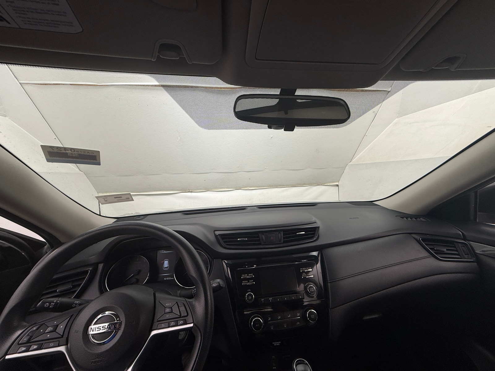 Thumbnail: 2017 Nissan Rogue - 3